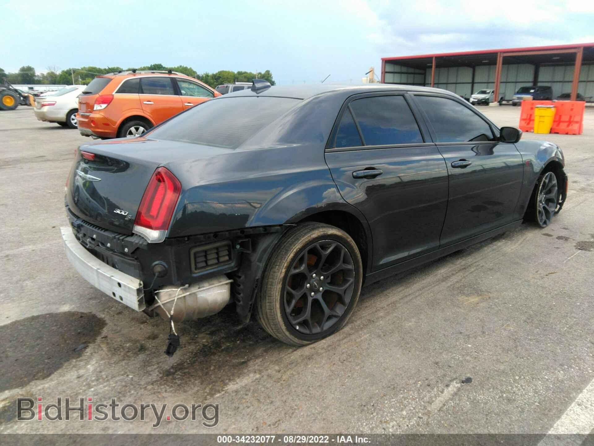 2019 CHRYSLER 300 - VIN: 2C3CCABGXKH559532 - Фото 4