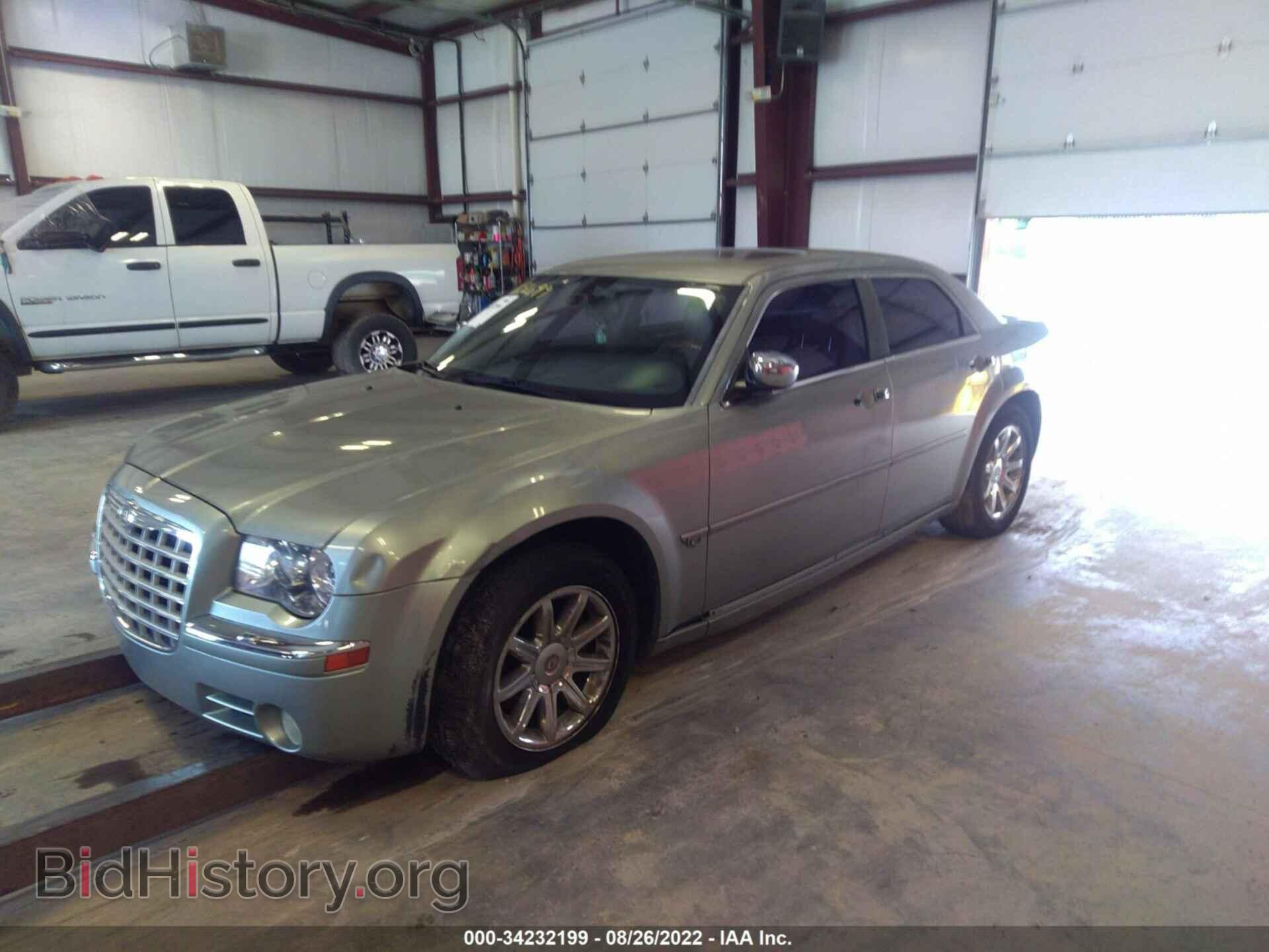 2006 CHRYSLER 300 - VIN: 2C3LA63H86H386450 - Фото 2