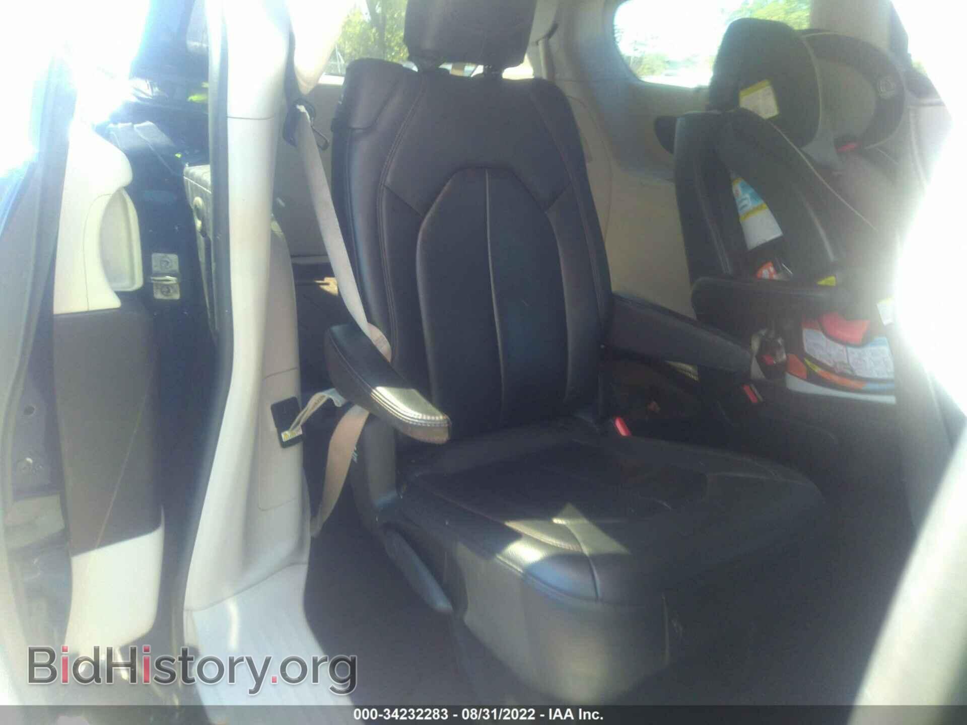 2017 CHRYSLER PACIFICA - VIN: 2C4RC1EG1HR780120 - Photo 8