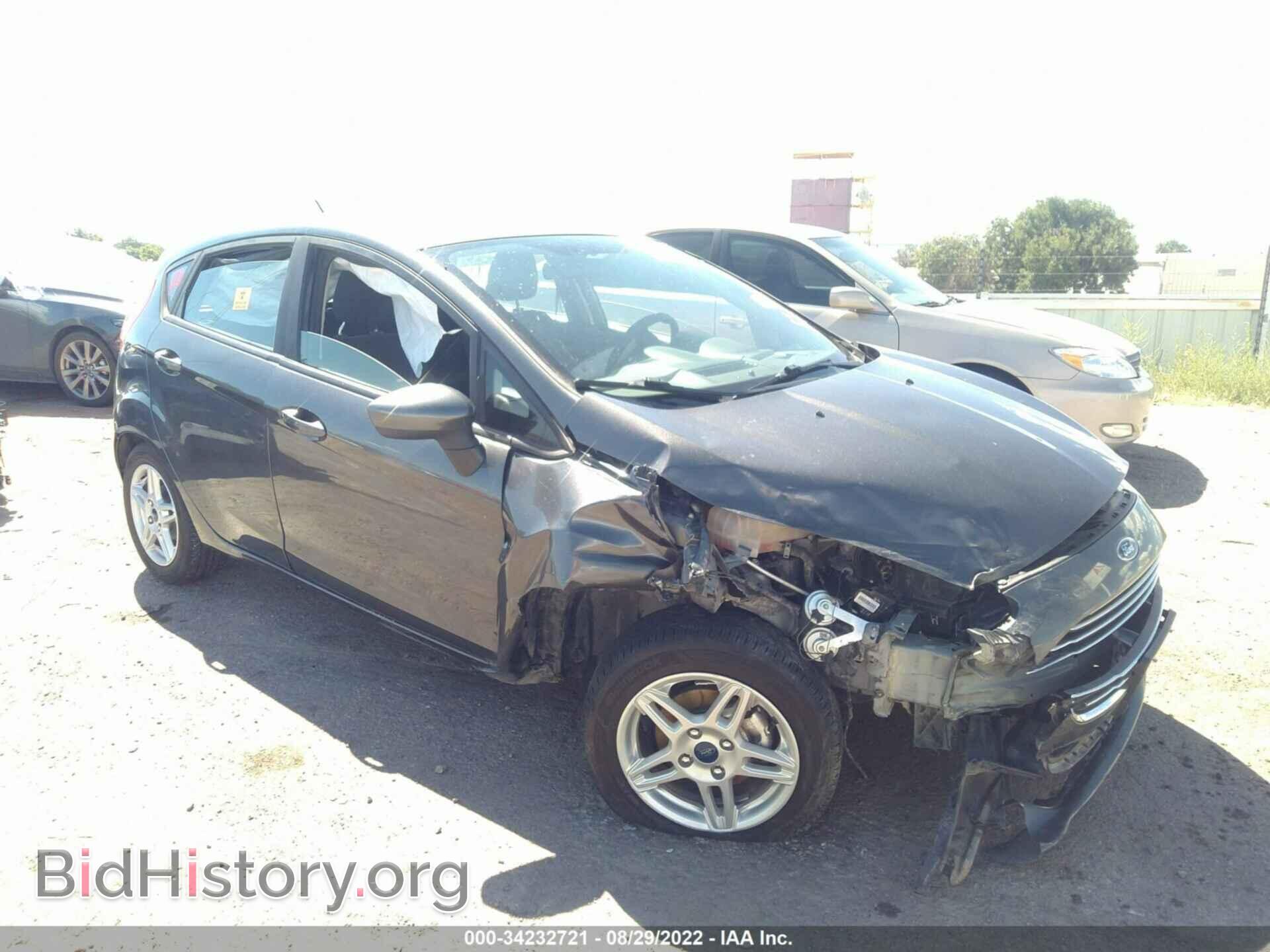 Photo 3FADP4EJ3HM104129 - FORD FIESTA 2017
