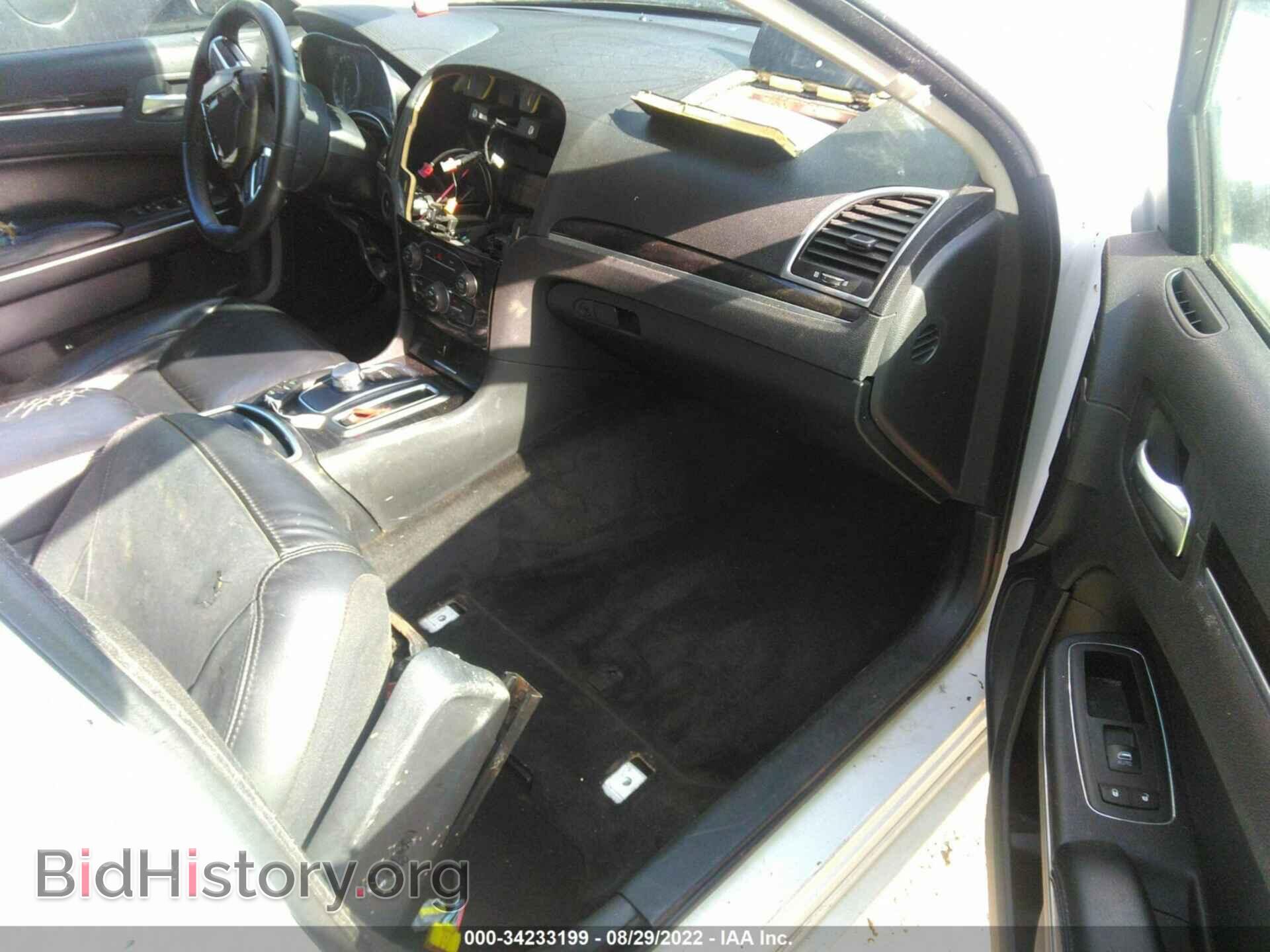 2015 CHRYSLER 300 - VIN: 2C3CCAAG6FH920519 - Фото 5