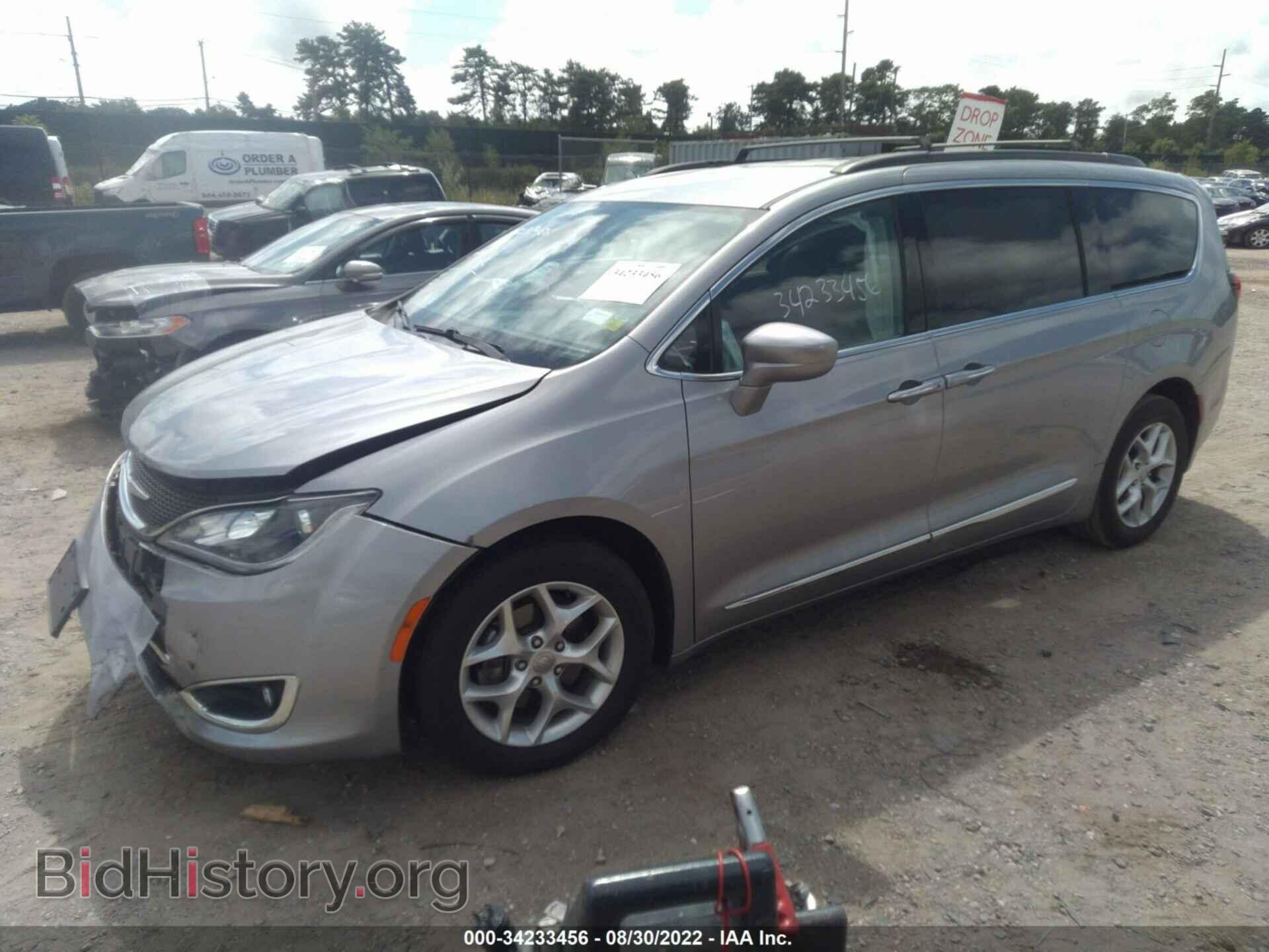 2017 CHRYSLER PACIFICA - VIN: 2C4RC1BG2HR541681 - Фото 2