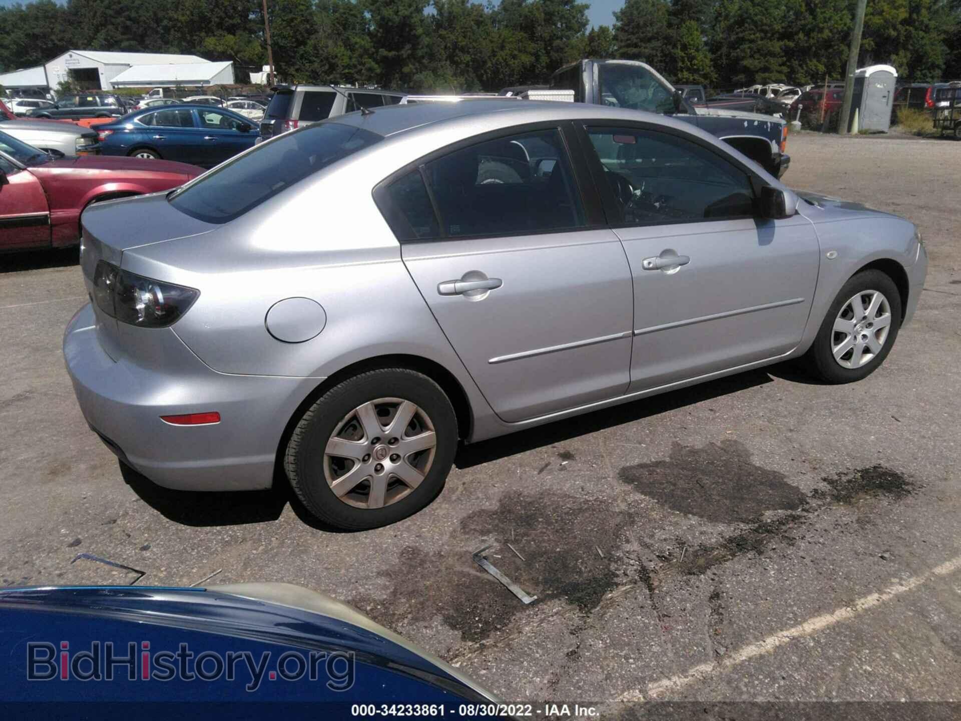 2007 MAZDA MAZDA3 - VIN: JM1BK32FX71623586 - Фото 4
