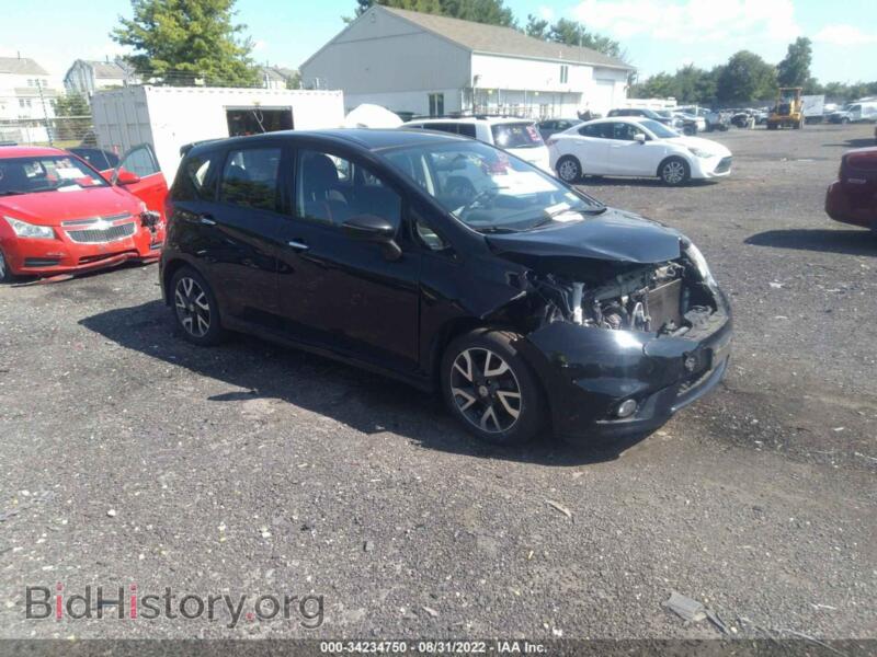 2015 Nissan VERSA NOTE SR (VIN 3N1CE2CP6FL373545) — photo 1 of 11, IAAI, damage: front end