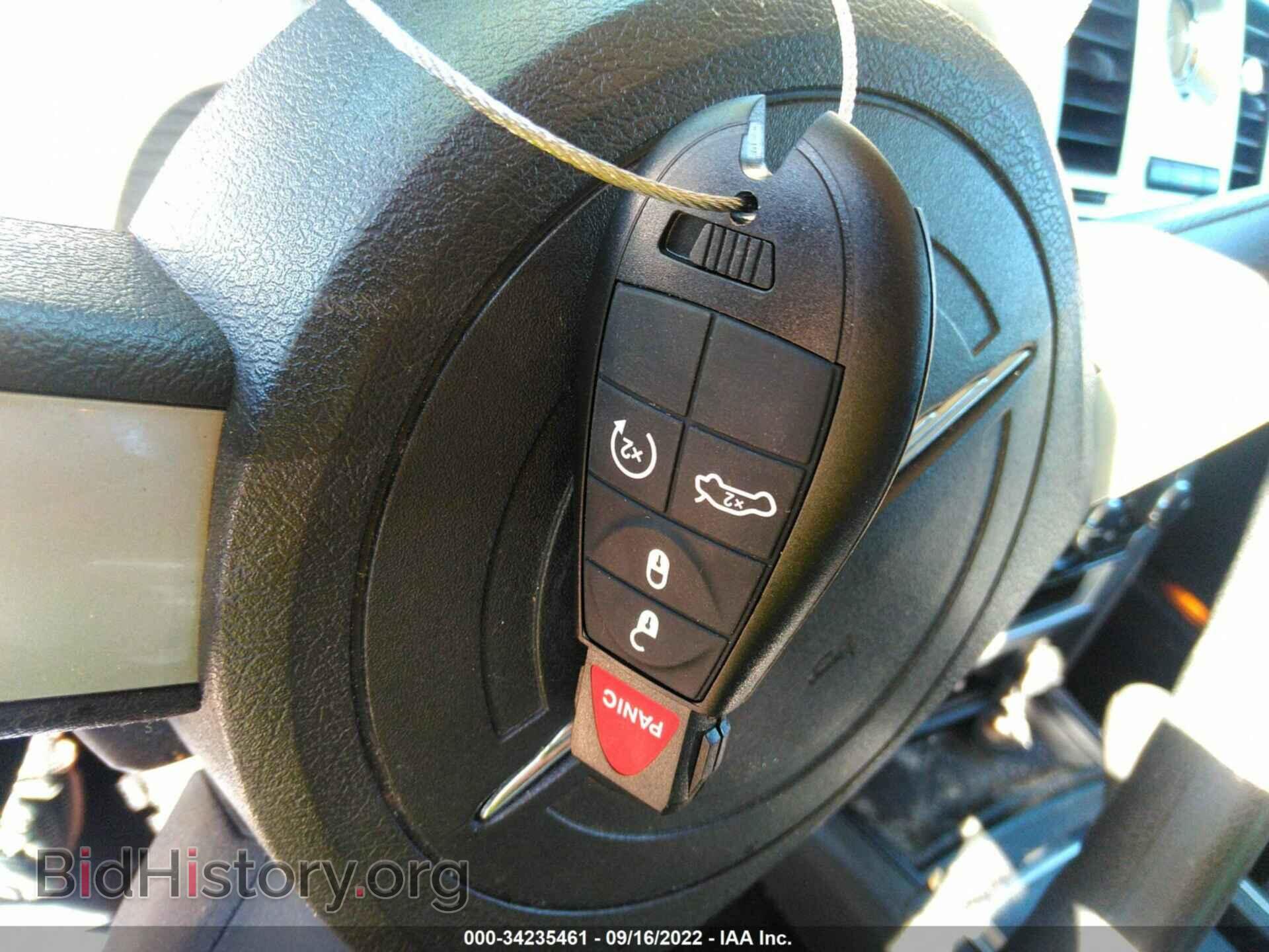 2010 CHRYSLER 300 - VIN: 2C3CA4CDXAH112273 - Фото 11