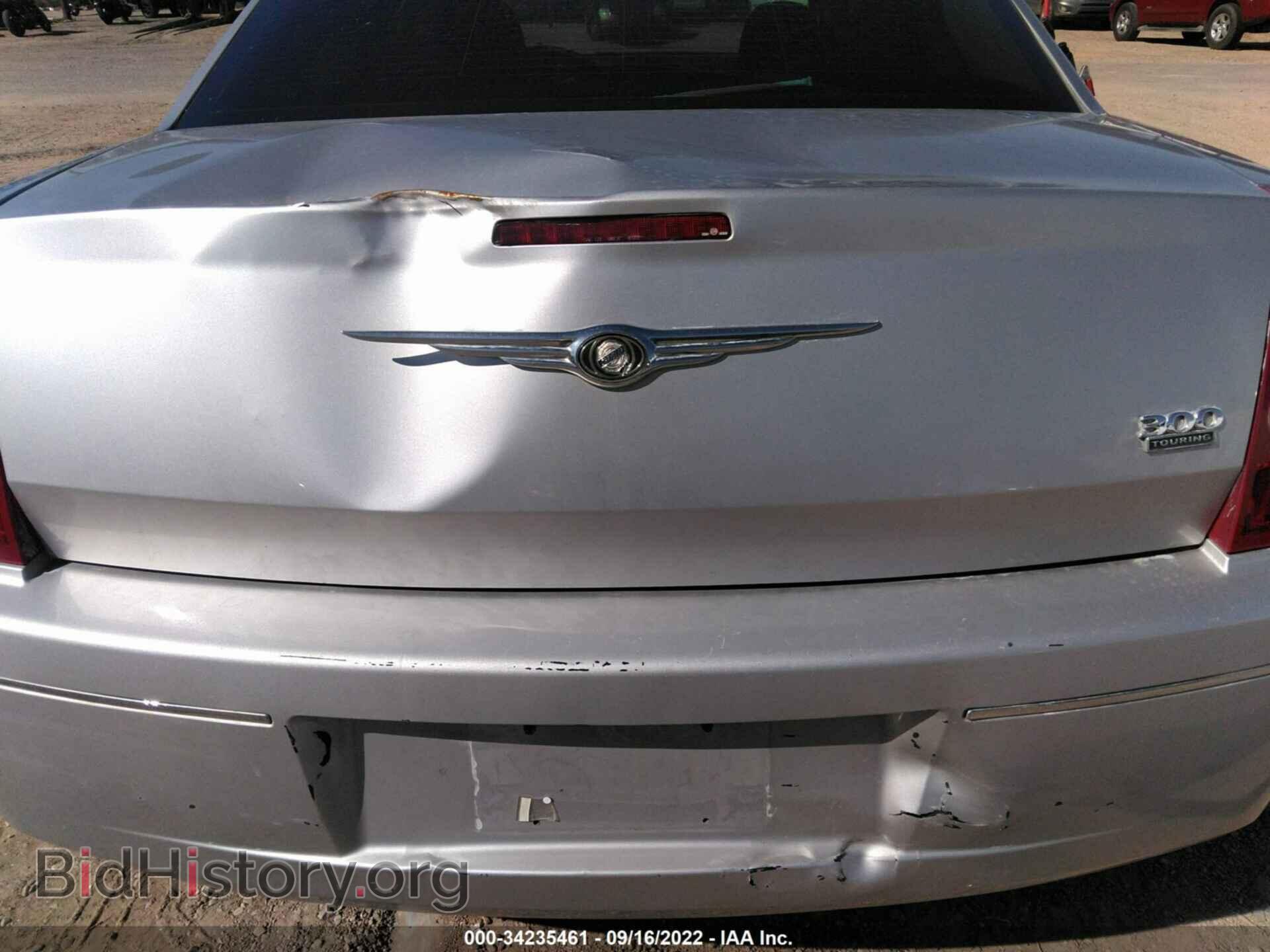 2010 CHRYSLER 300 - VIN: 2C3CA4CDXAH112273 - Фото 6