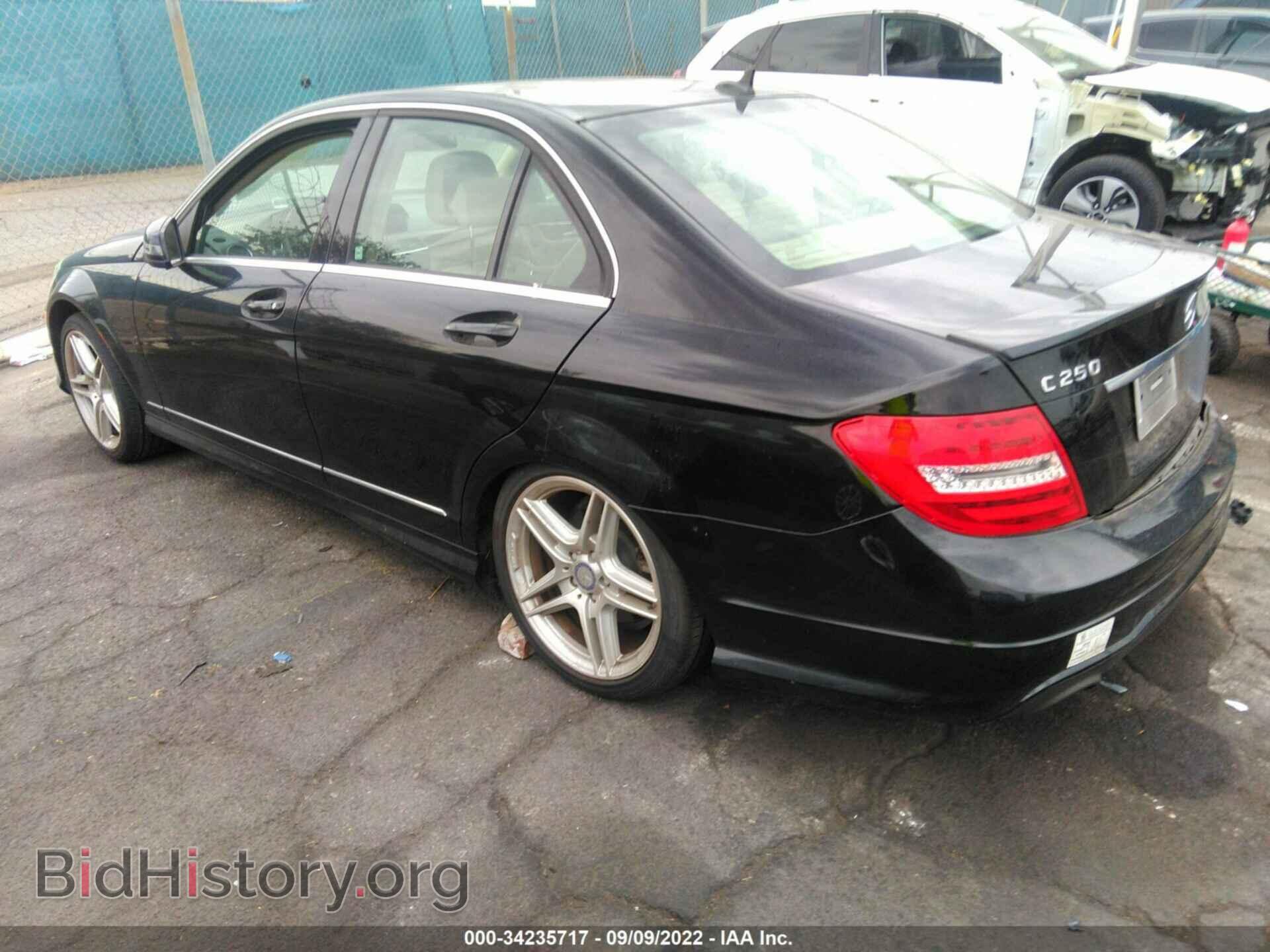 2013 MERCEDES-BENZ C-CLASS - VIN: WDDGF4HB0DA802547 - Фото 3