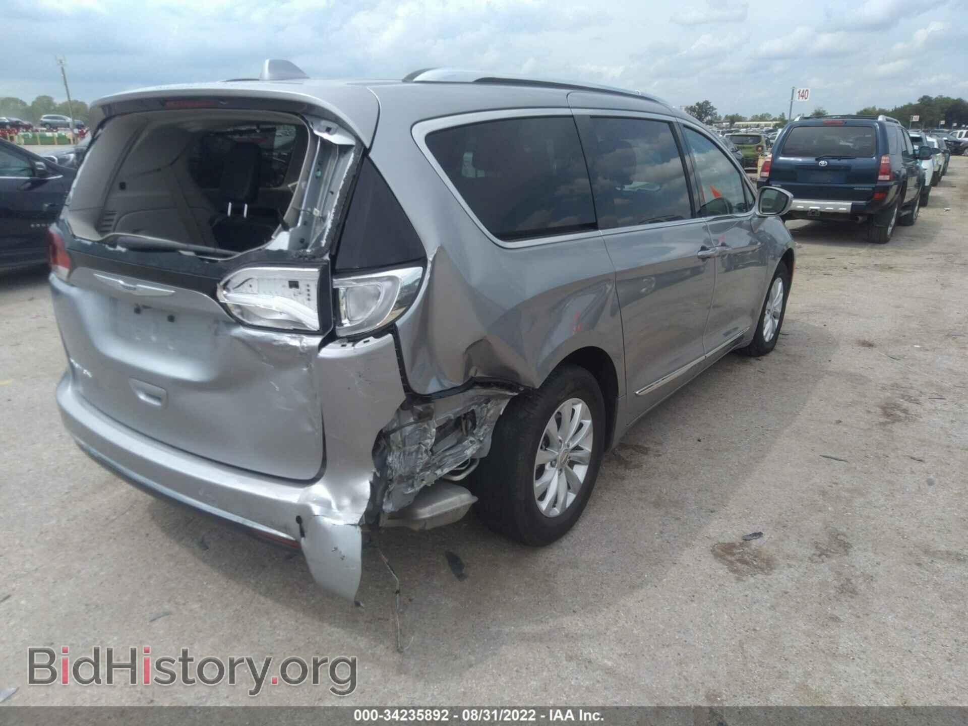 2019 CHRYSLER PACIFICA - VIN: 2C4RC1BG0KR554310 - Photo 4