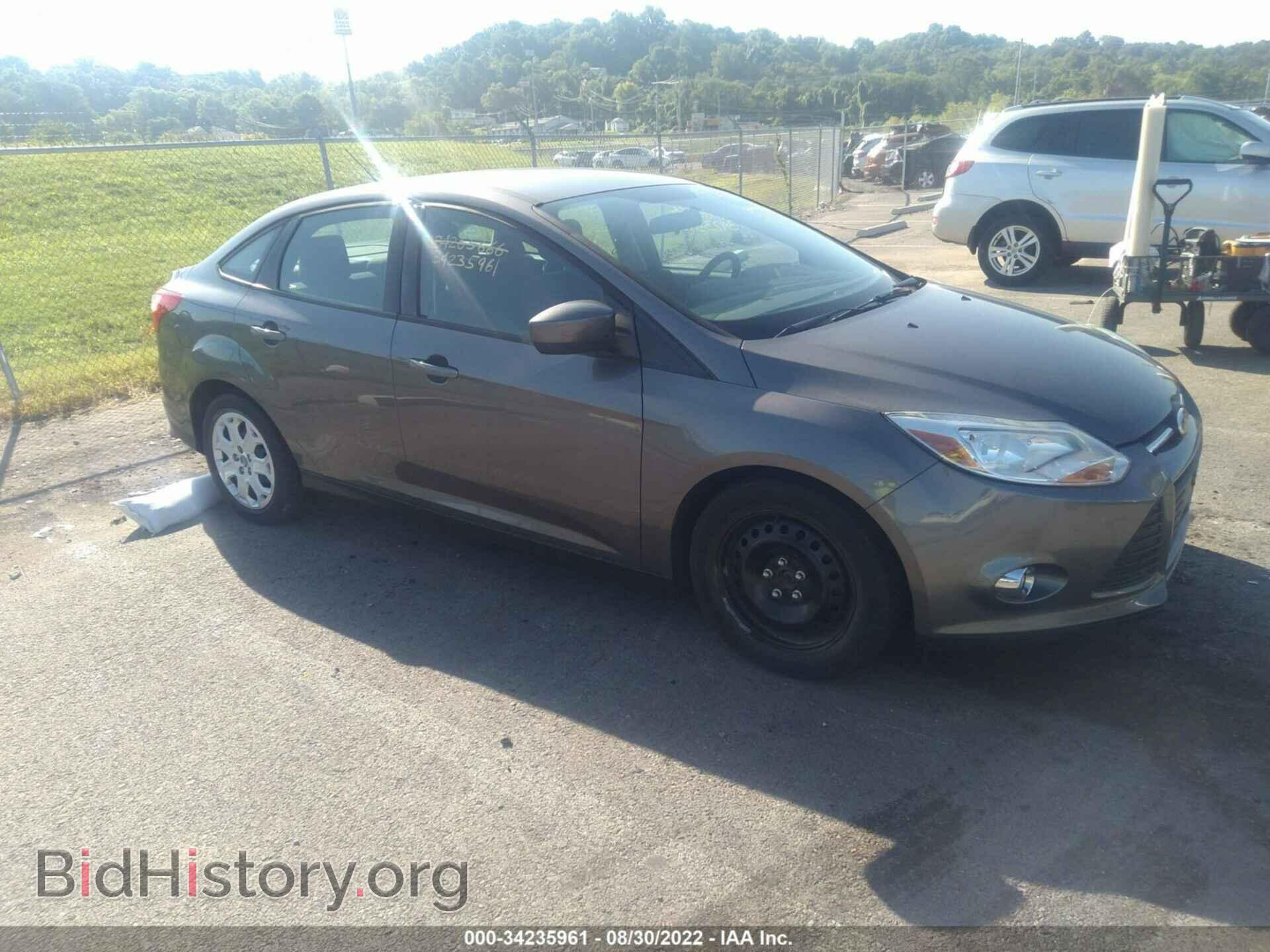 Photo 1FAHP3F27CL266813 - FORD FOCUS 2012
