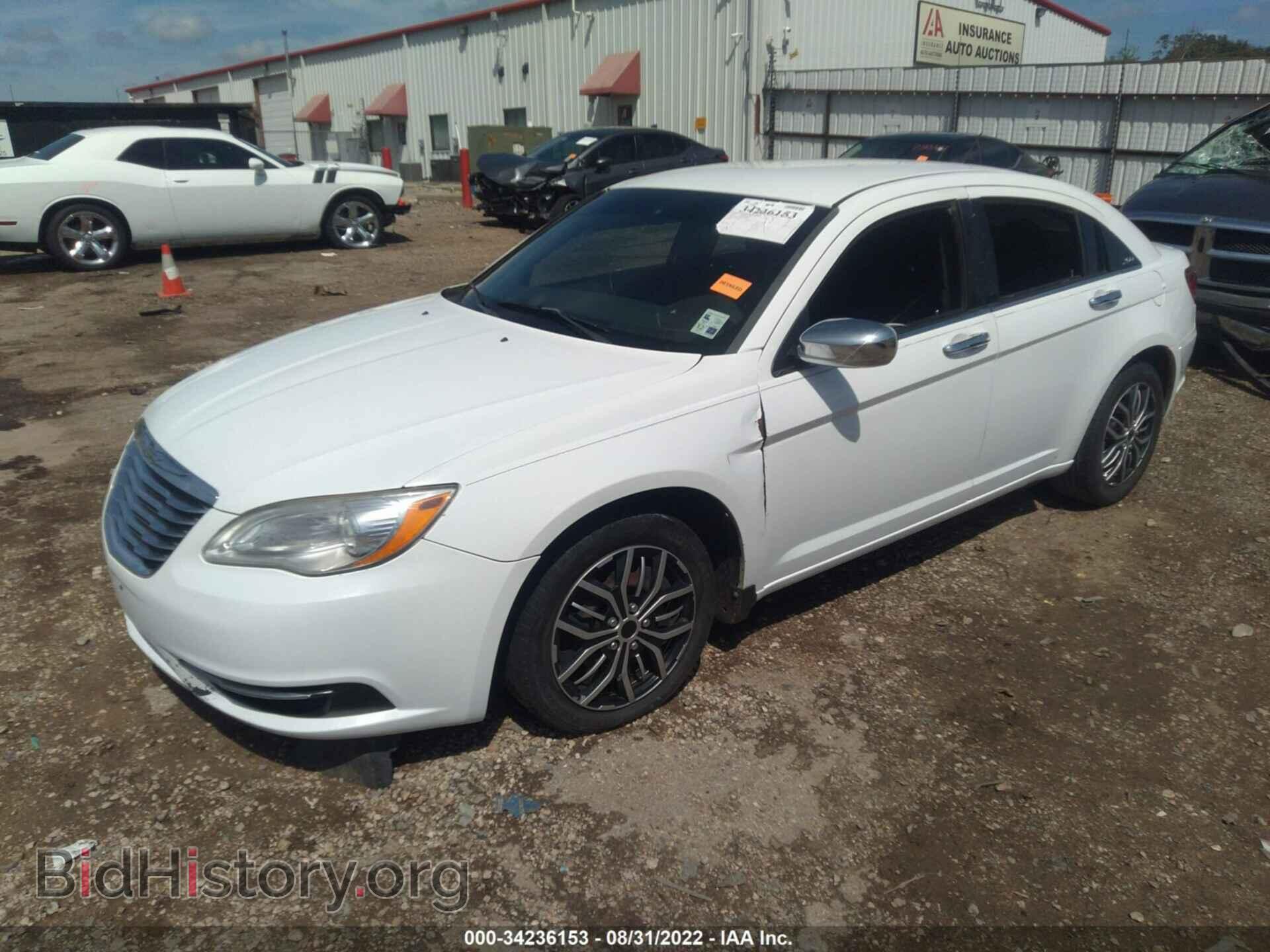 2012 CHRYSLER 200 - VIN: 1C3CCBAB5CN126916 - Фото 2