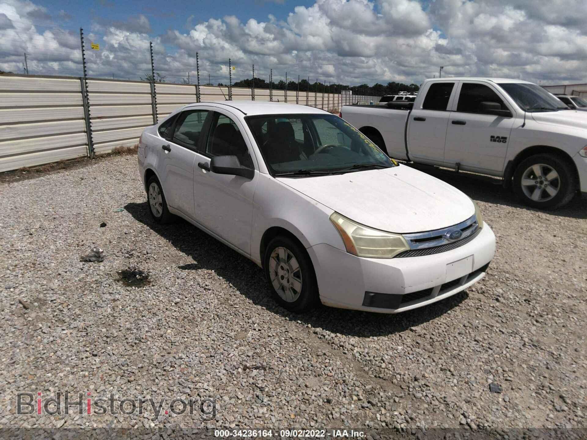 Photo 1FAHP34N78W206405 - FORD FOCUS 2008