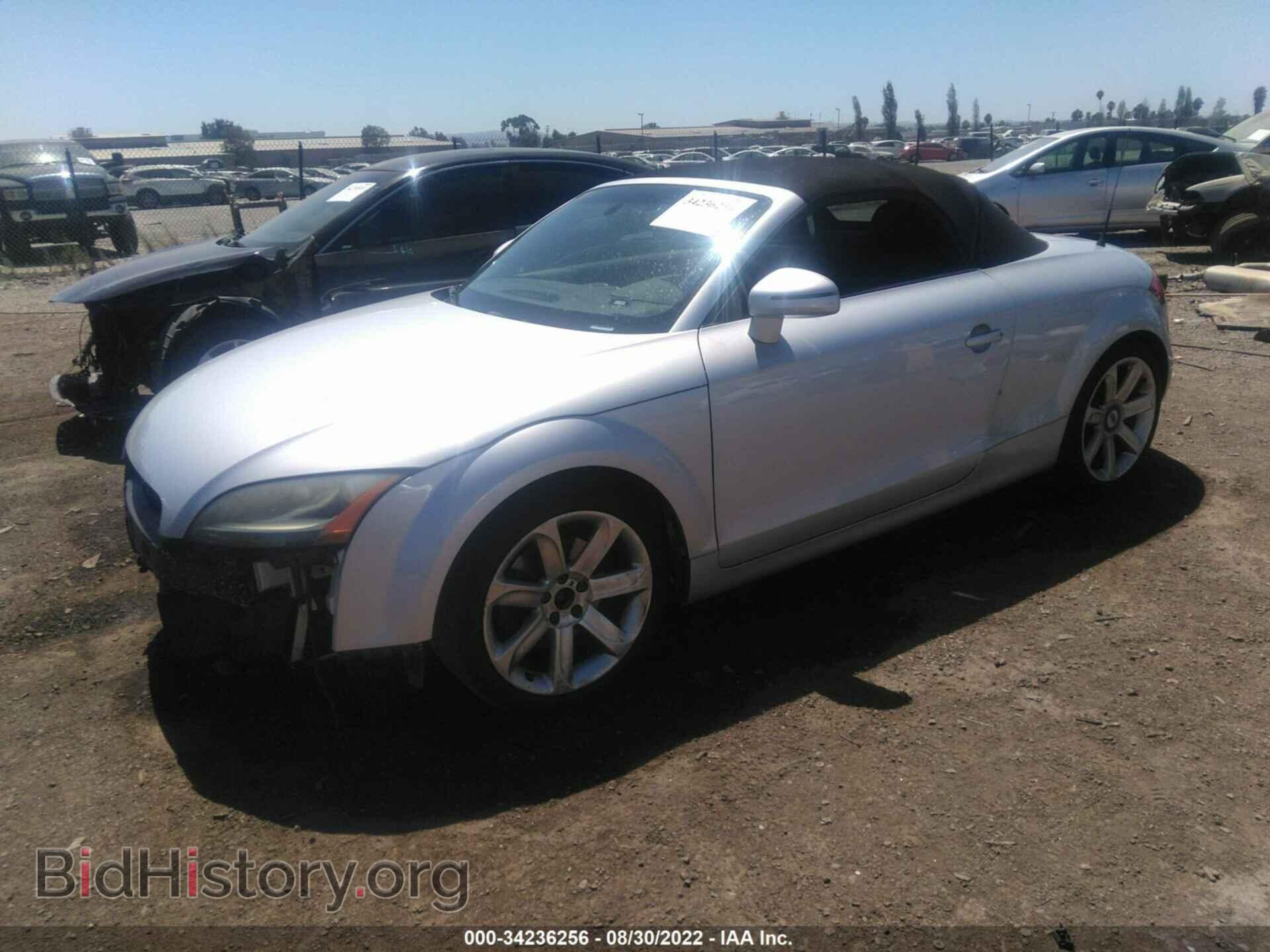 2008 AUDI TT - VIN: TRUMF38J281018655 - Фото 2