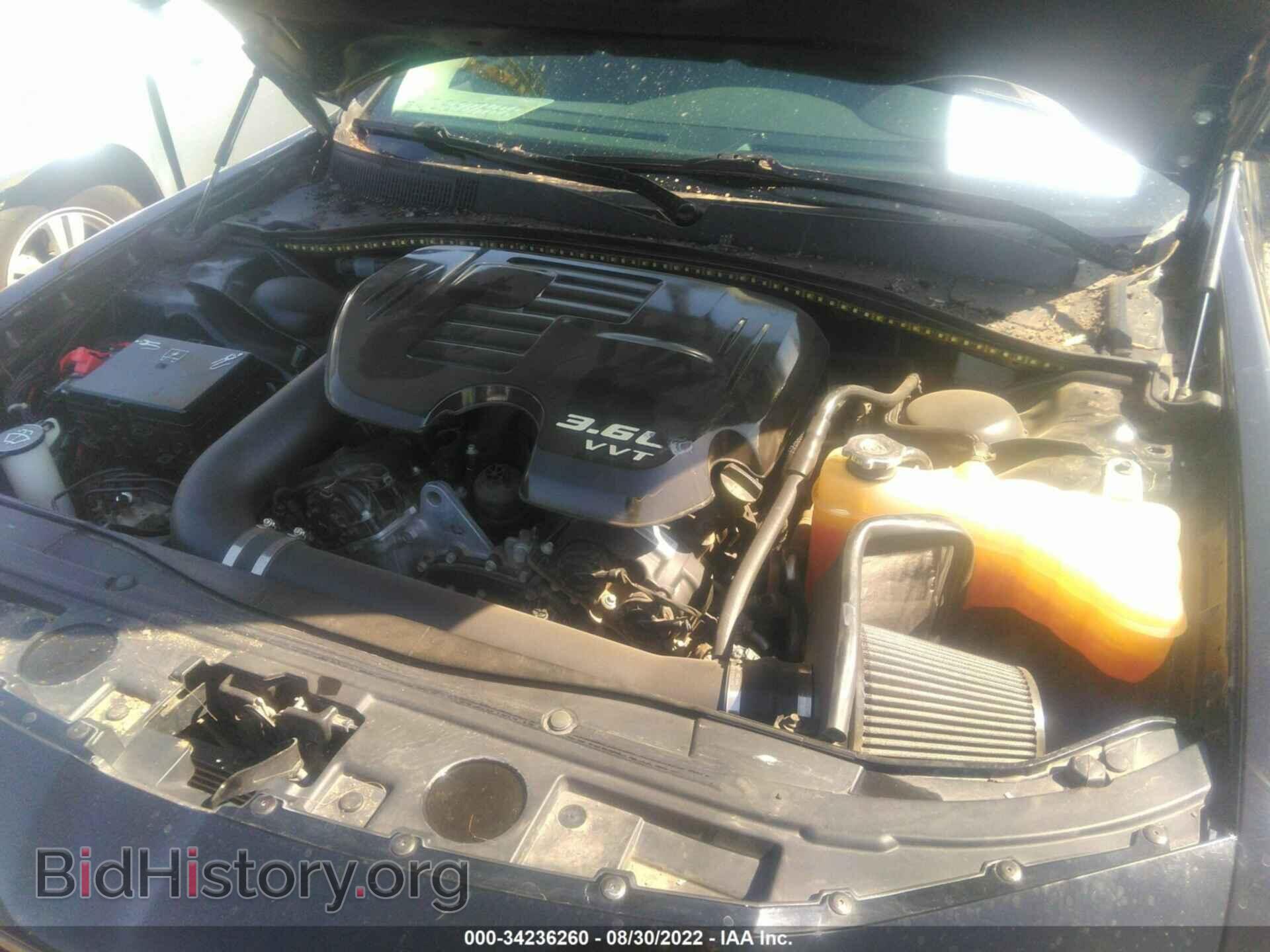 2018 CHRYSLER 300 - VIN: 2C3CCAAG3JH291956 - Фото 10
