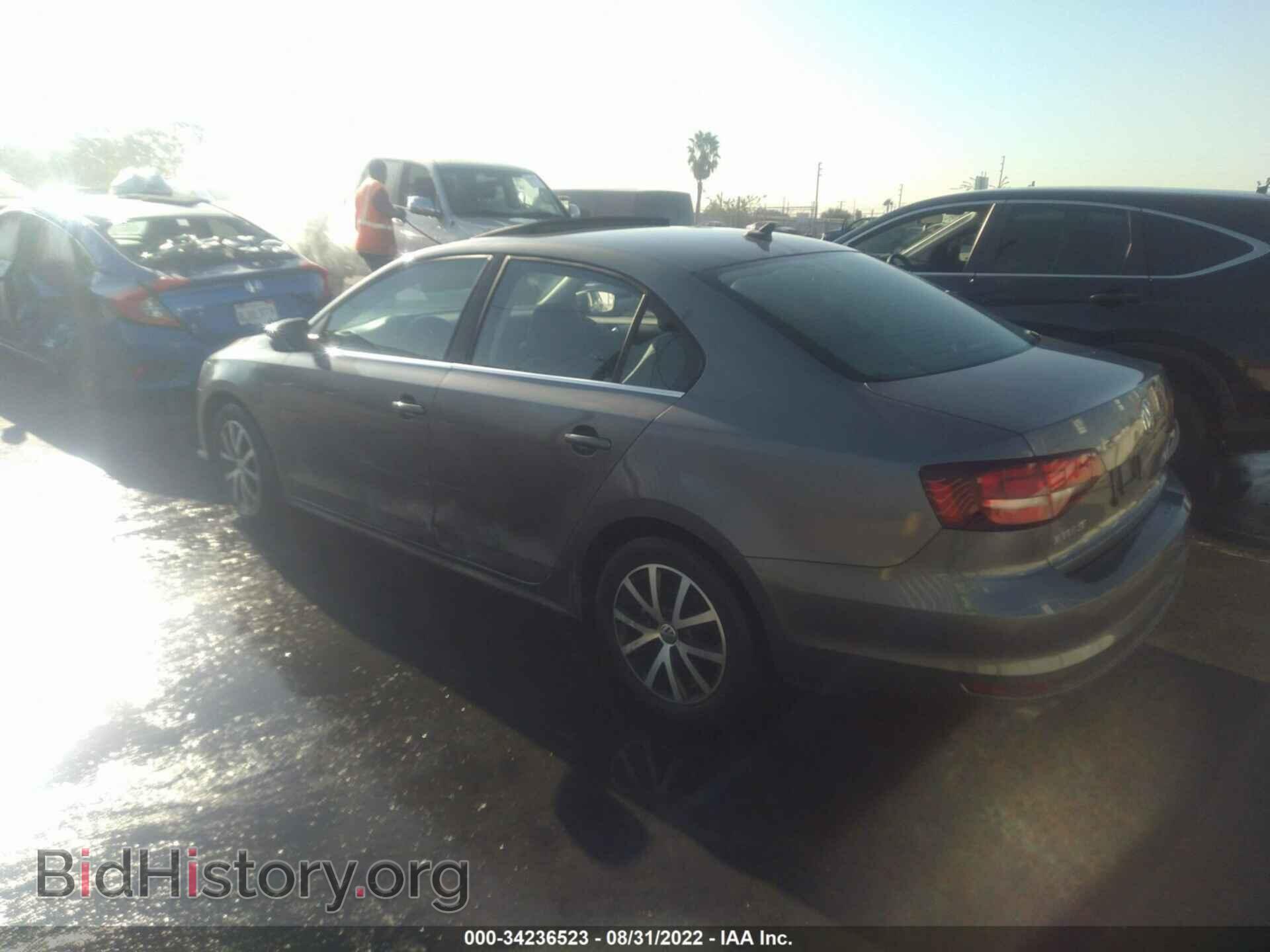 2017 VOLKSWAGEN JETTA - VIN: 3VWDB7AJ9HM273455 - Фото 3