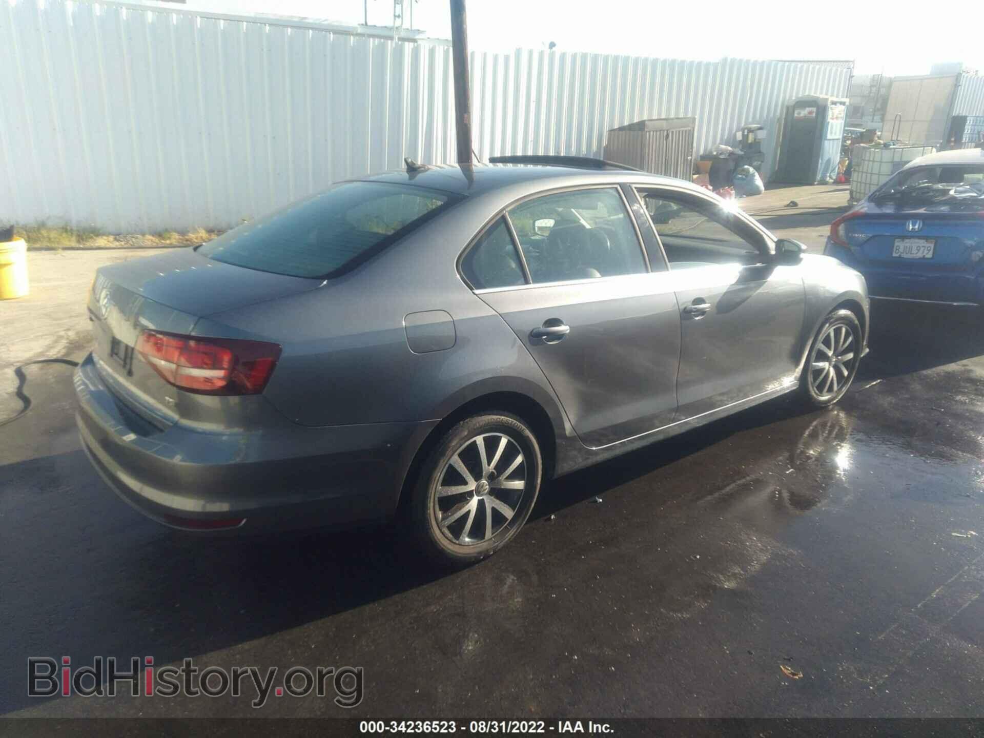 2017 VOLKSWAGEN JETTA - VIN: 3VWDB7AJ9HM273455 - Фото 4