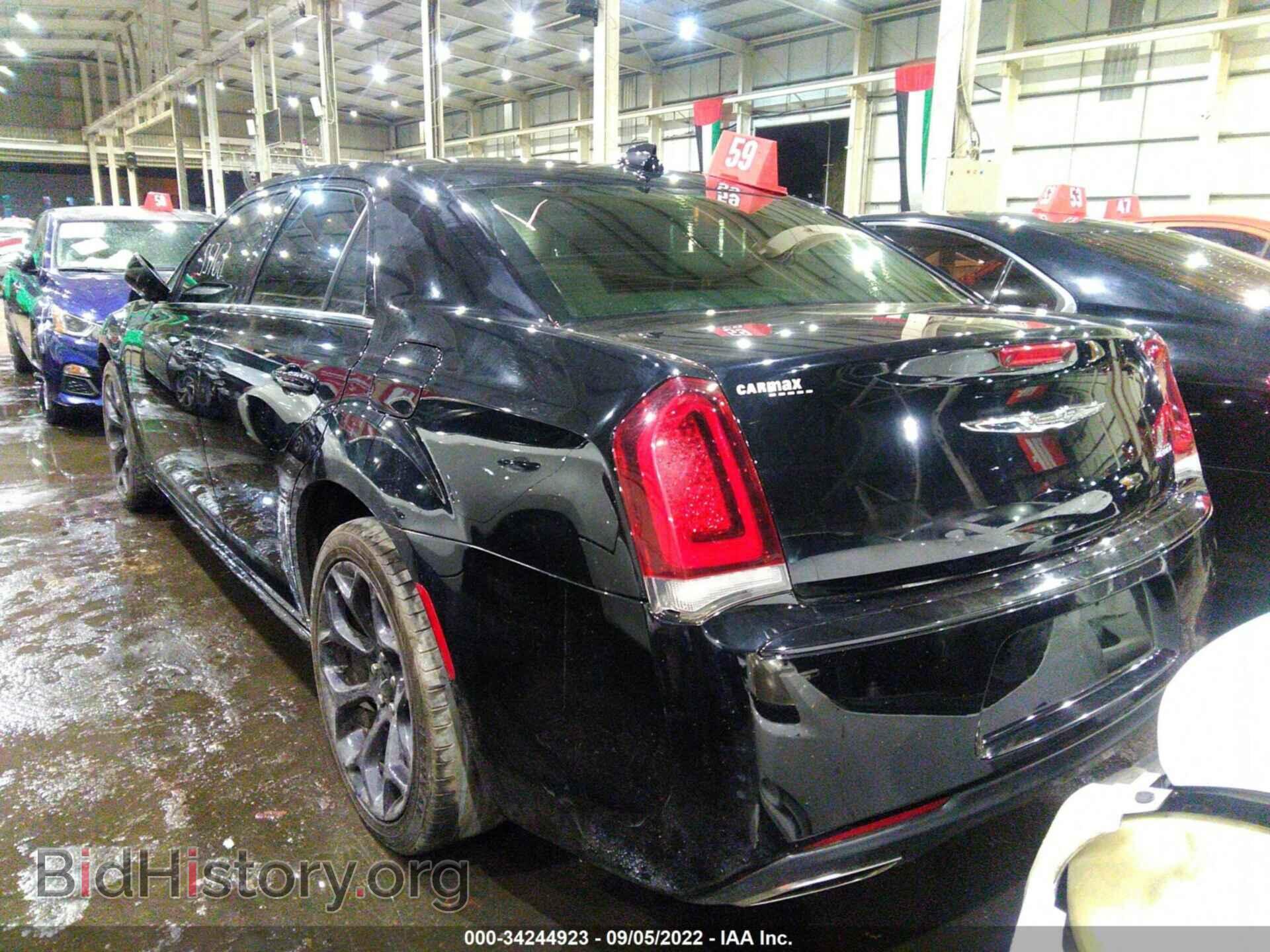 2019 CHRYSLER 300 - VIN: 003CCAAG4KH755872 - Фото 3