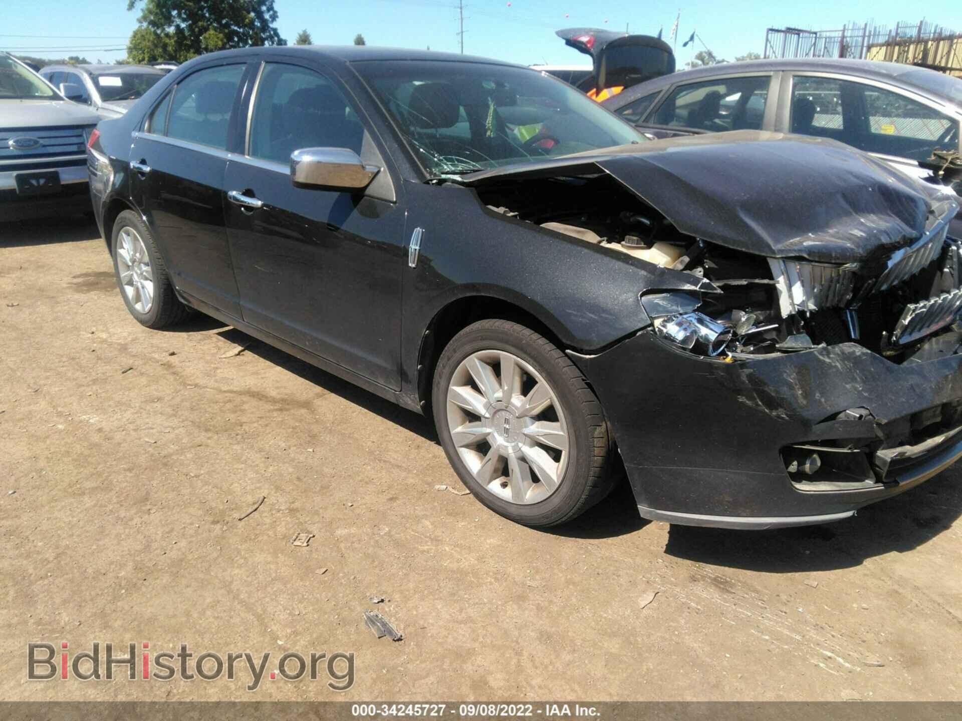 Photo 3LNHL2GC4BR766608 - LINCOLN MKZ 2011