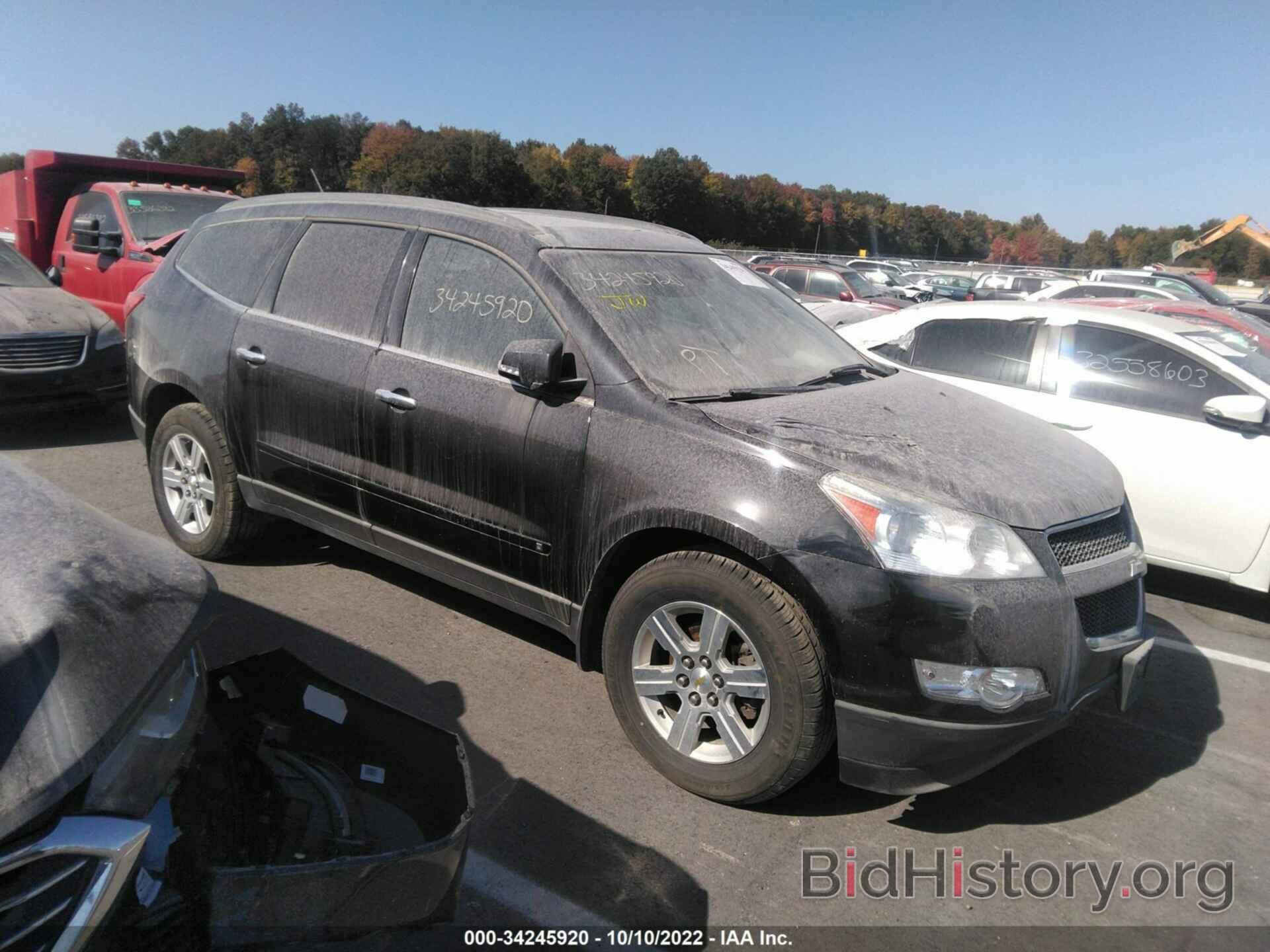 Photo 1GNLVGED4AS128757 - CHEVROLET TRAVERSE 2010