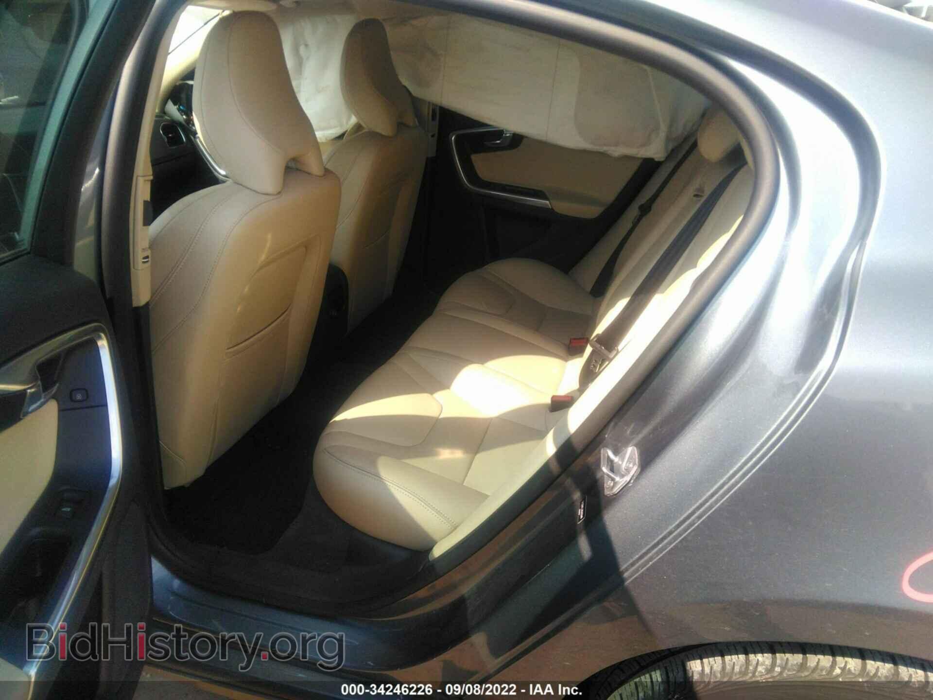 2017 VOLVO S60 - VIN: YV126MFL3H2425349 - Фото 8