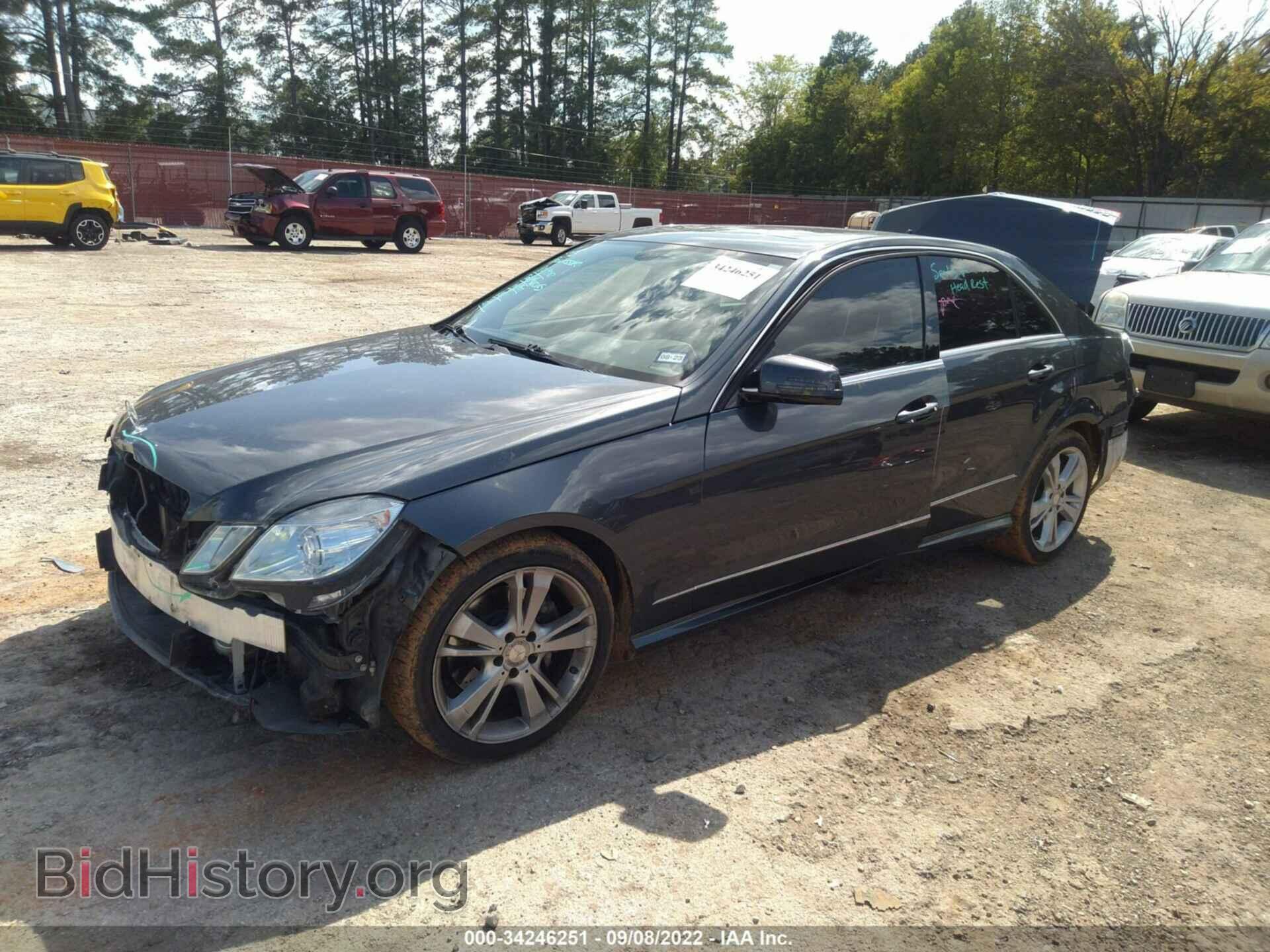 2013 MERCEDES-BENZ E-CLASS - VIN: WDDHF5KB4DA726687 - Фото 2