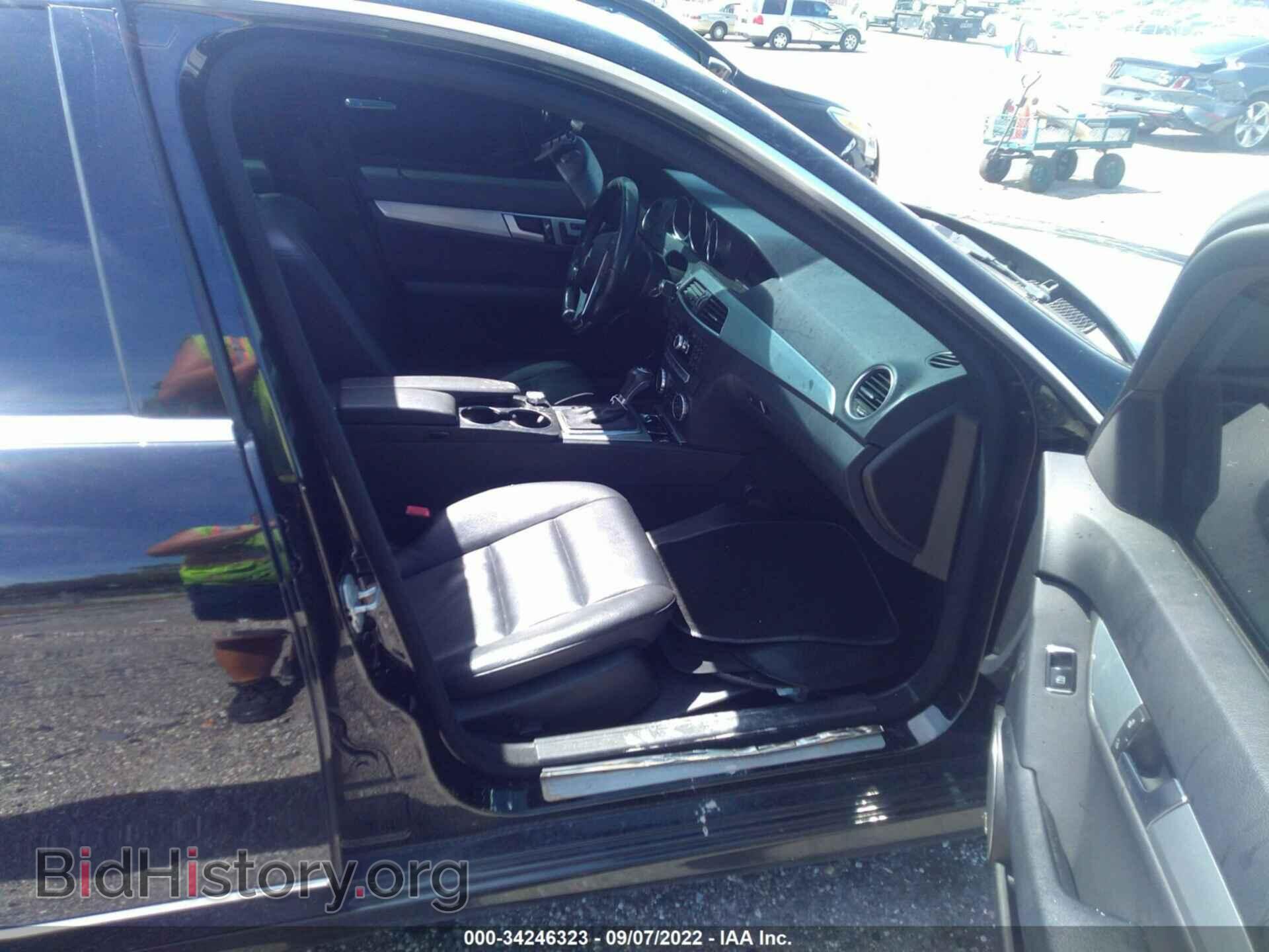 2013 MERCEDES-BENZ C-CLASS - VIN: WDDGF8AB1DA882135 - Фото 5