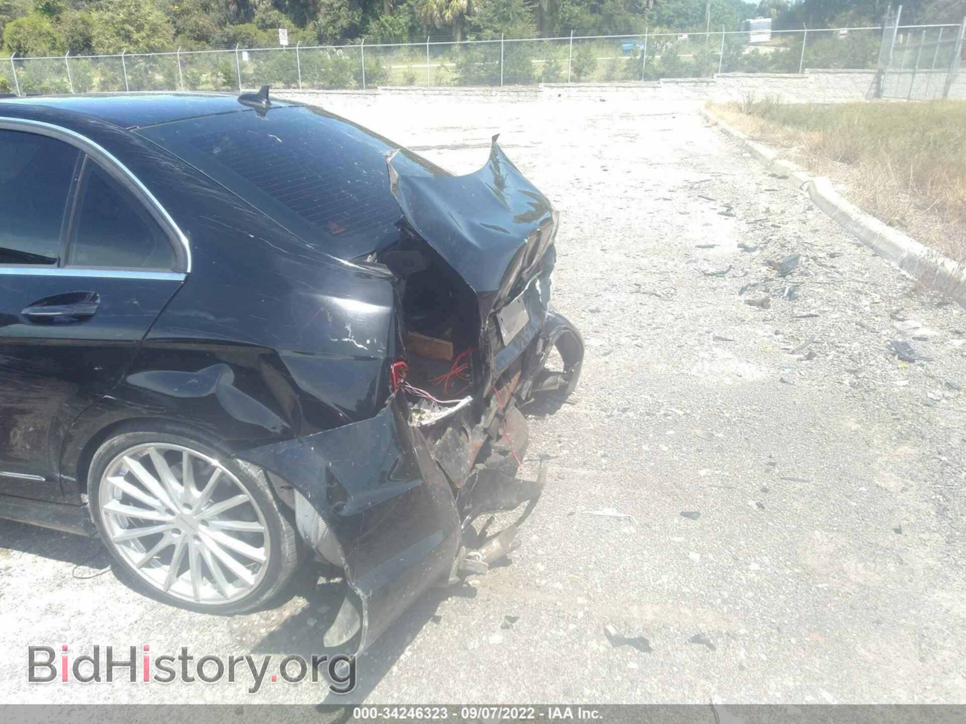 2013 MERCEDES-BENZ C-CLASS - VIN: WDDGF8AB1DA882135 - Фото 6