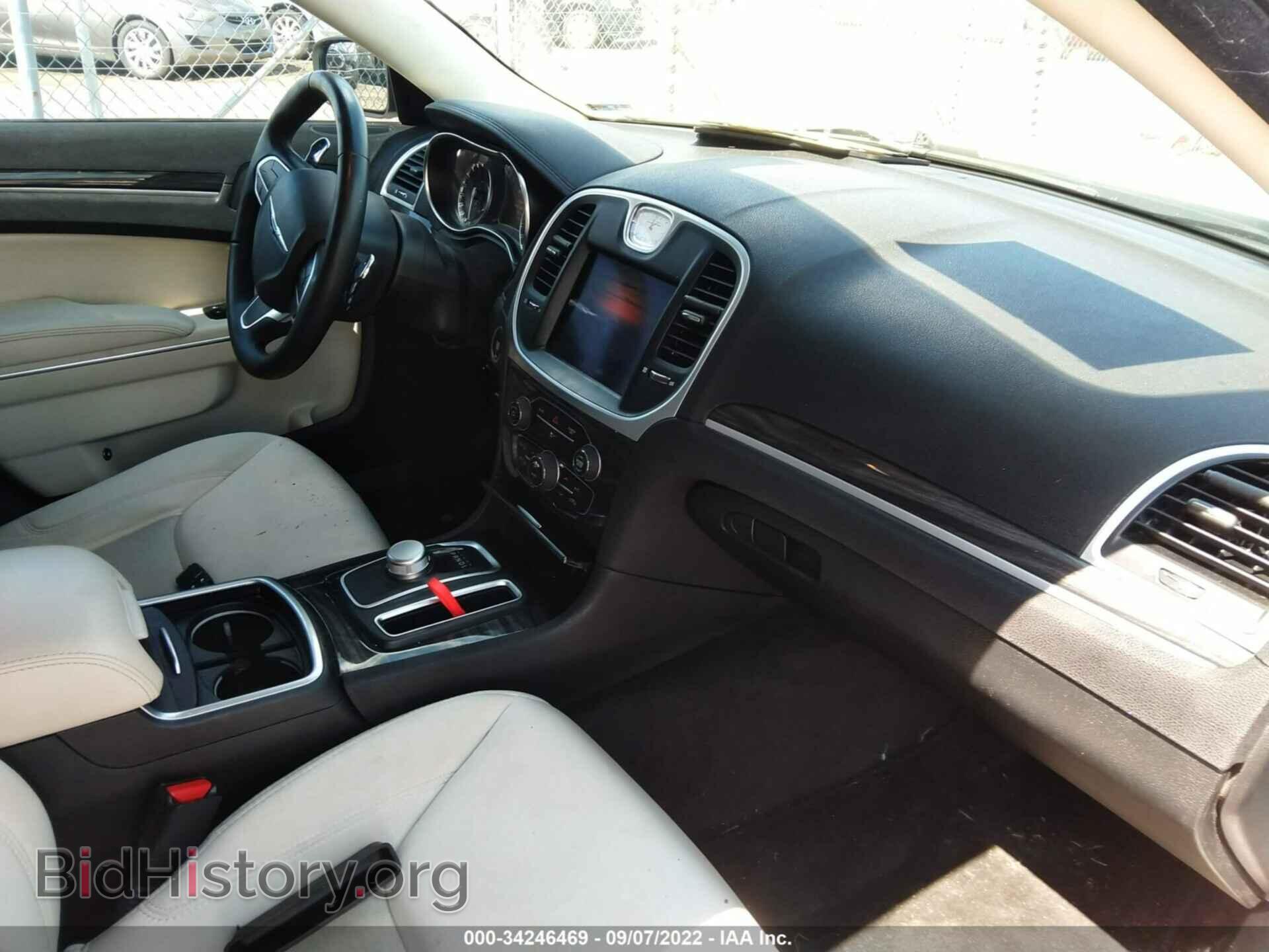 2018 CHRYSLER 300 - VIN: 2C3CCAAG5JH293367 - Фото 5