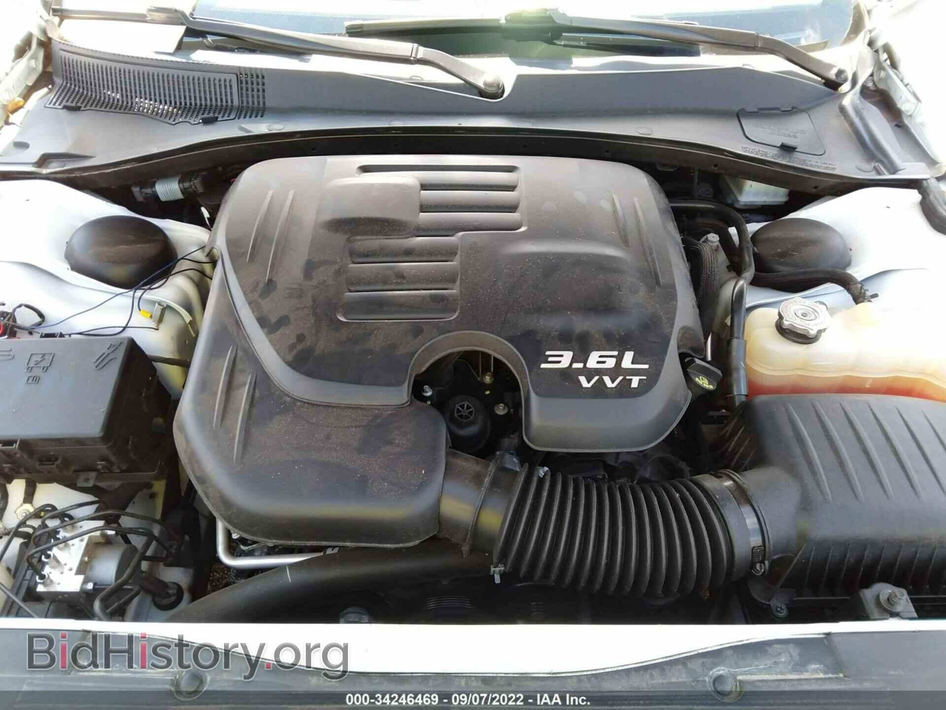 2018 CHRYSLER 300 - VIN: 2C3CCAAG5JH293367 - Фото 10