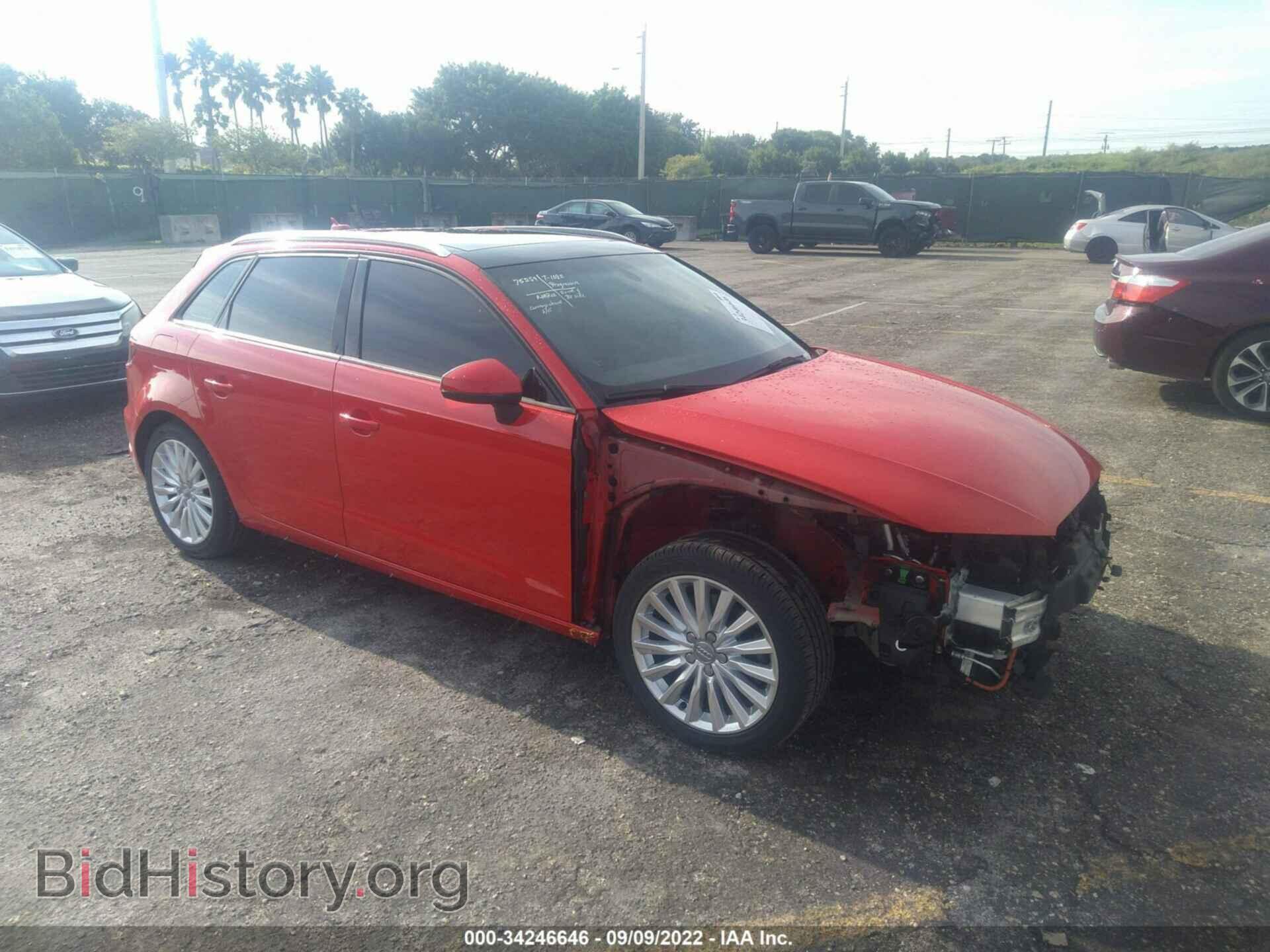 Фотография WAUUPBFF4GA099718 - AUDI A3 E-TRON 2016