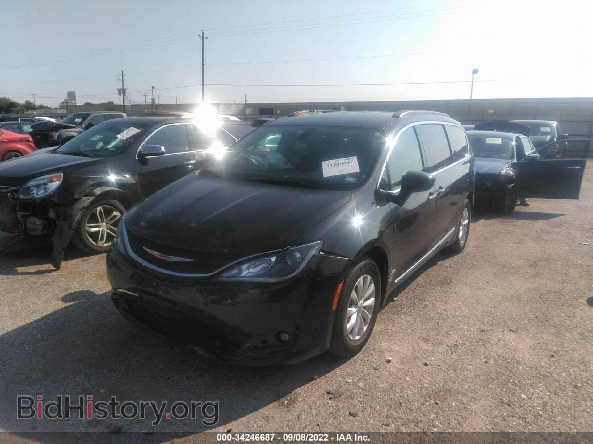 2017 CHRYSLER PACIFICA - VIN: 2C4RC1BG7HR524813 - Photo 2