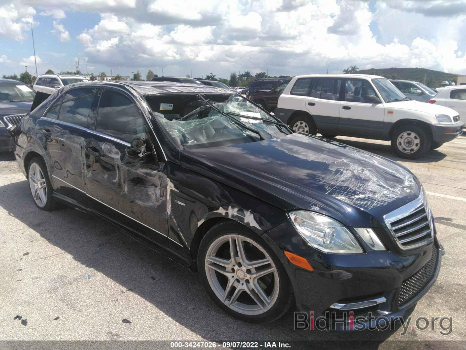 Photo WDDHF5KB5CA563627 - MERCEDES-BENZ E-CLASS 2012