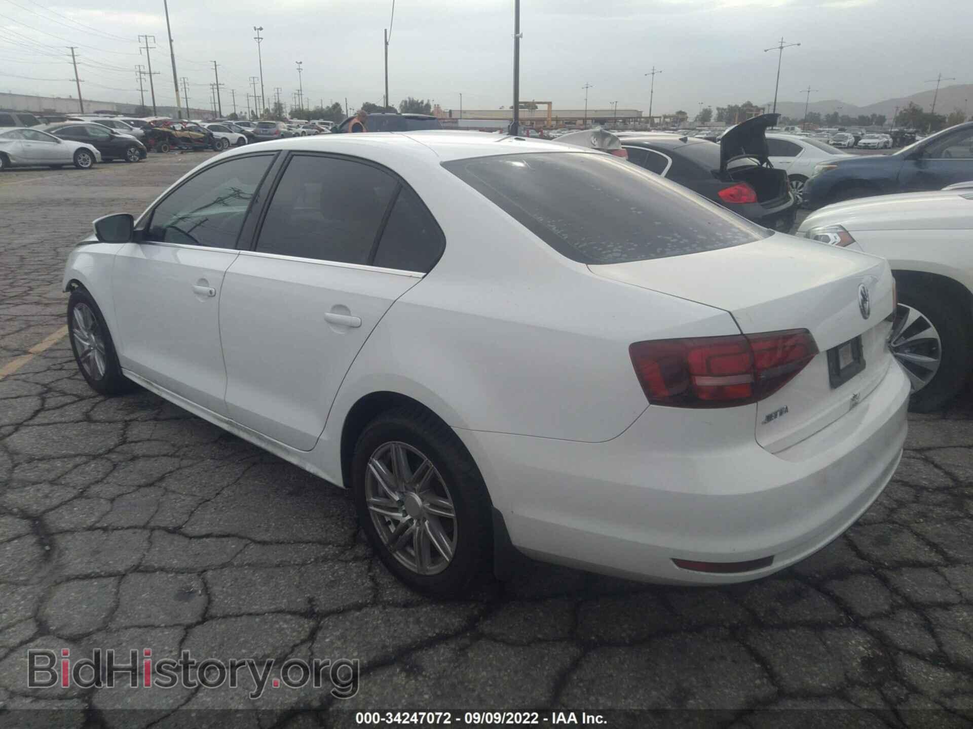 2017 VOLKSWAGEN JETTA - VIN: 3VW2B7AJ3HM255430 - Photo 3