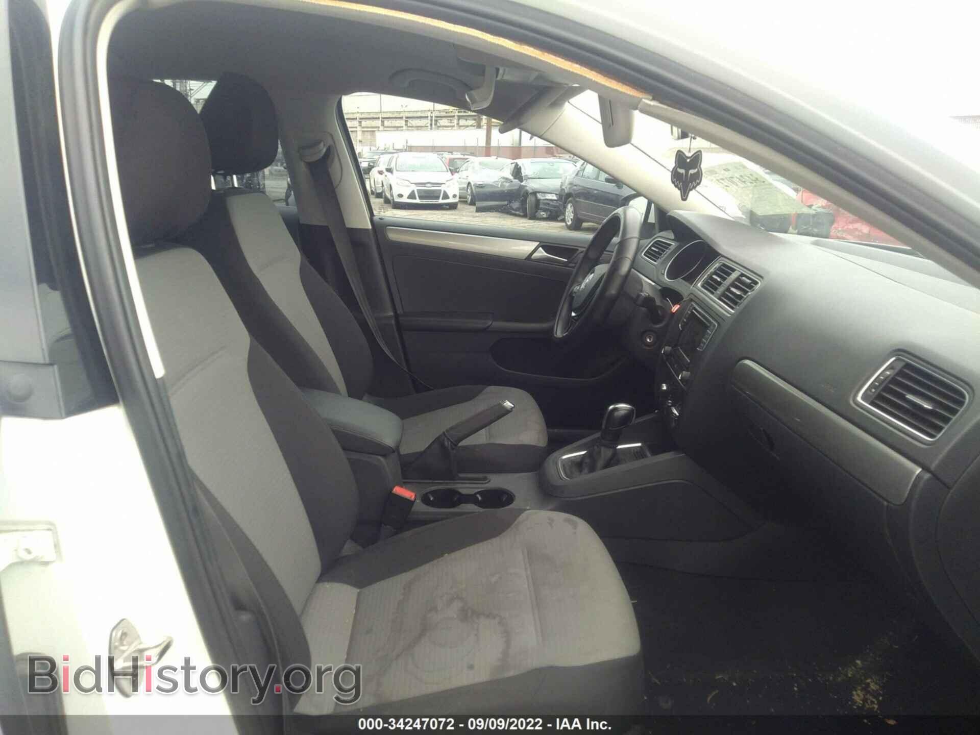 2017 VOLKSWAGEN JETTA - VIN: 3VW2B7AJ3HM255430 - Photo 5
