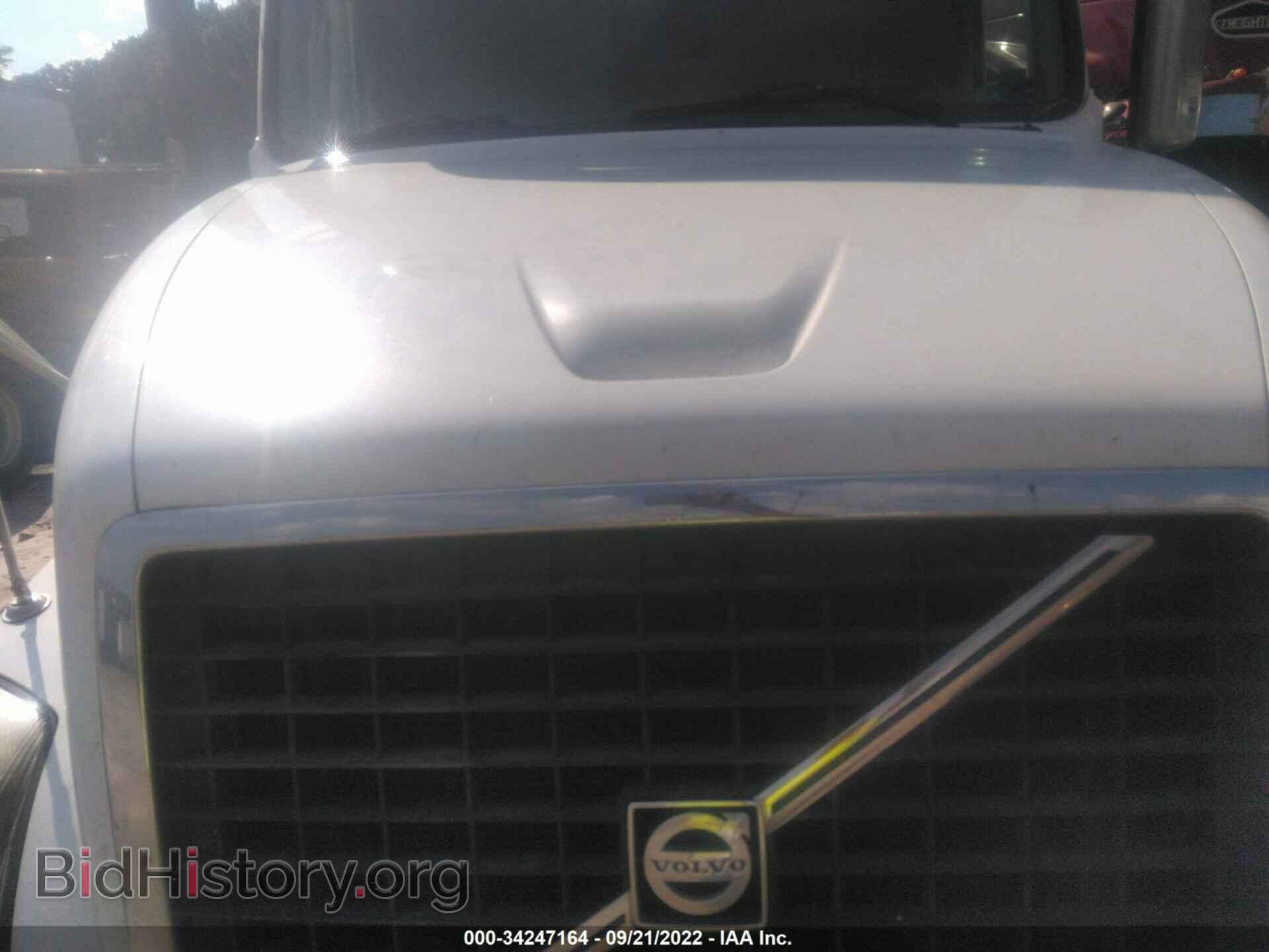 2012 VOLVO VN - VIN: 4V4NC9THSCN548400 - Фото 10