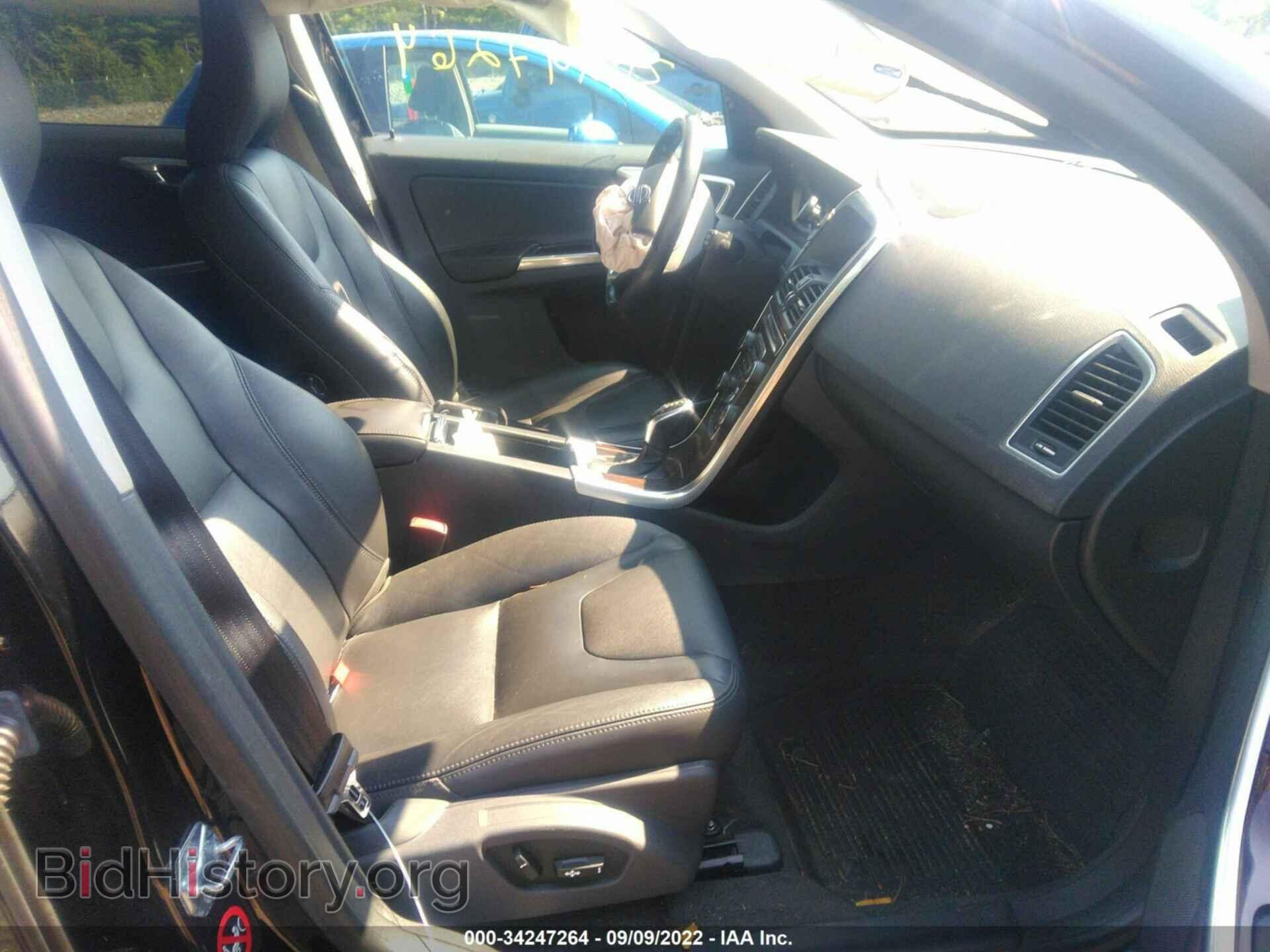 2015 VOLVO XC60 - VIN: YV4940RD3F2614634 - Фото 5
