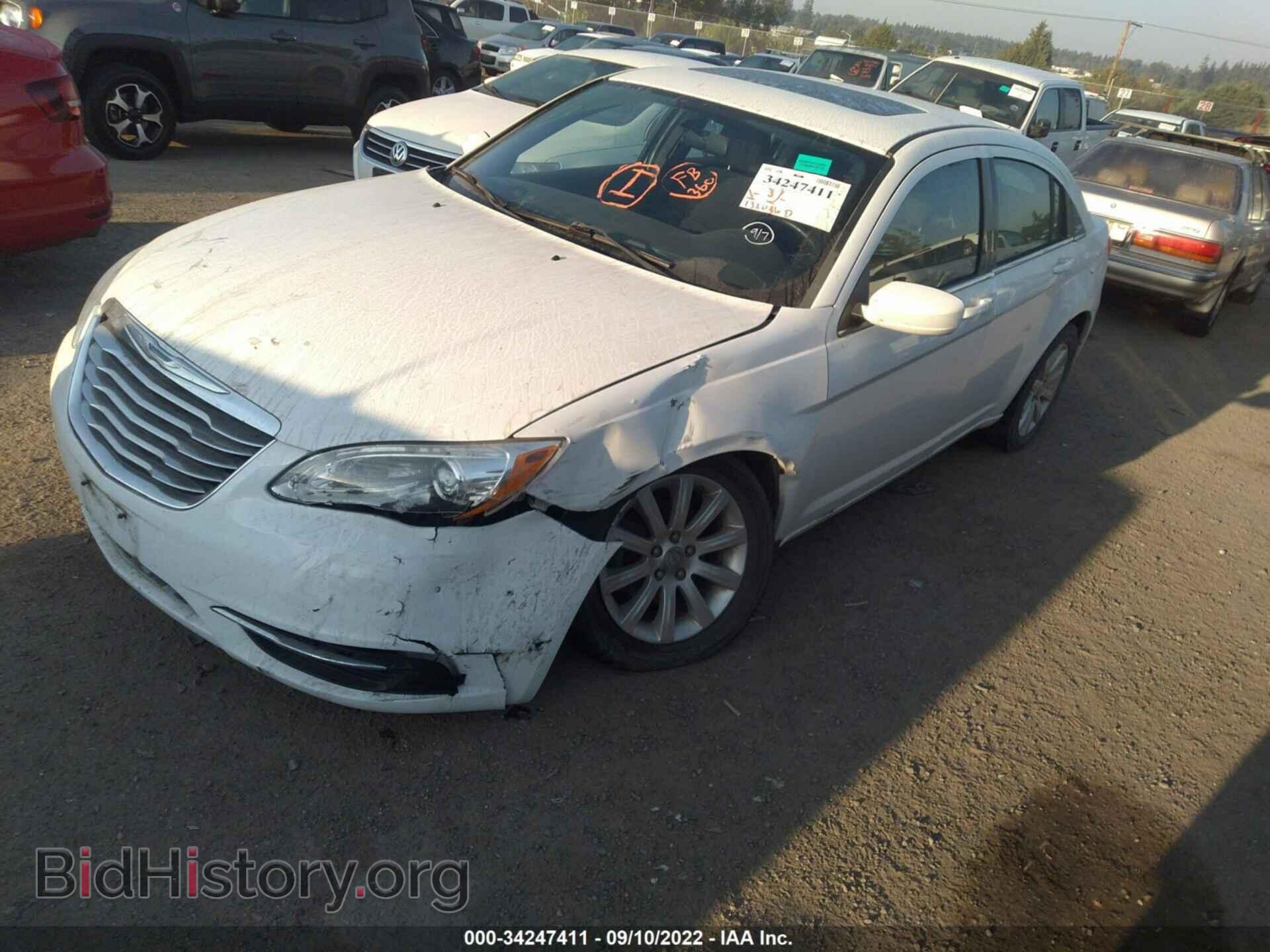 2012 CHRYSLER 200 - VIN: 1C3CCBBG3CN268840 - Фото 2