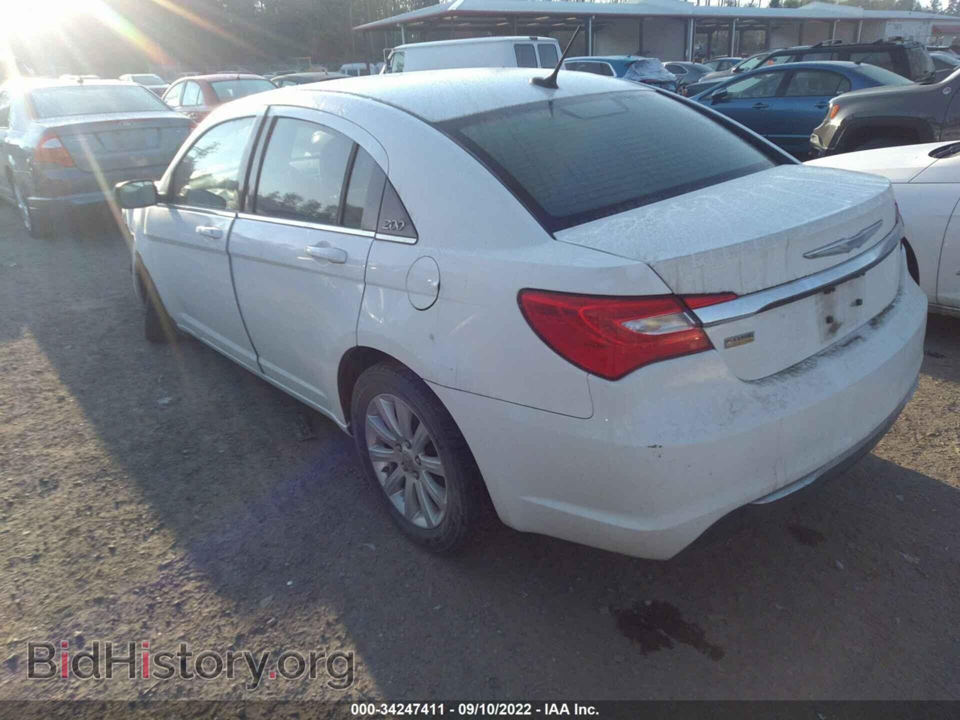 2012 CHRYSLER 200 - VIN: 1C3CCBBG3CN268840 - Фото 3