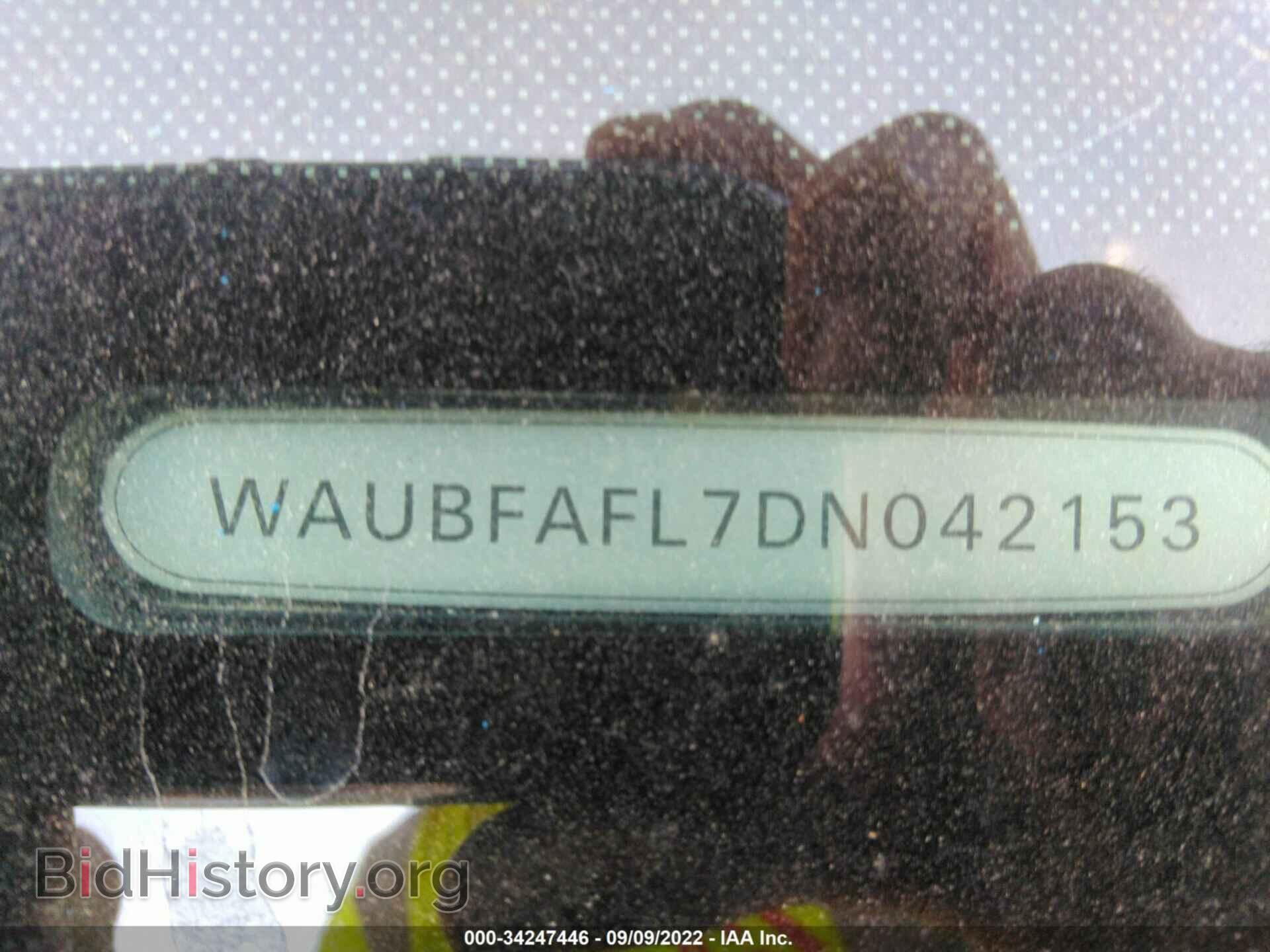 2013 AUDI A4 - VIN: WAUBFAFL7DN042153 - Фото 9