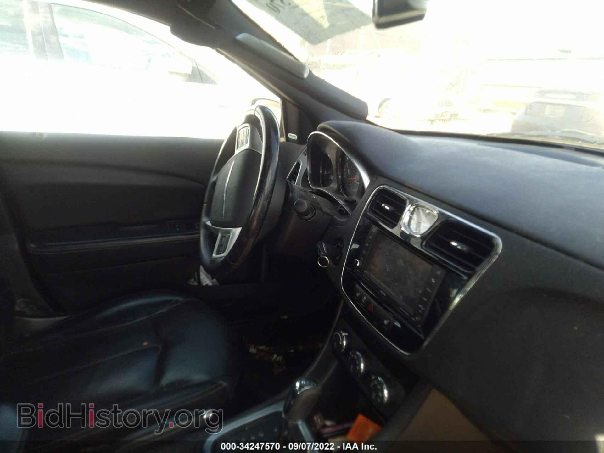 2012 CHRYSLER 200 - VIN: 1C3CCBCG1CN240291 - Фото 5