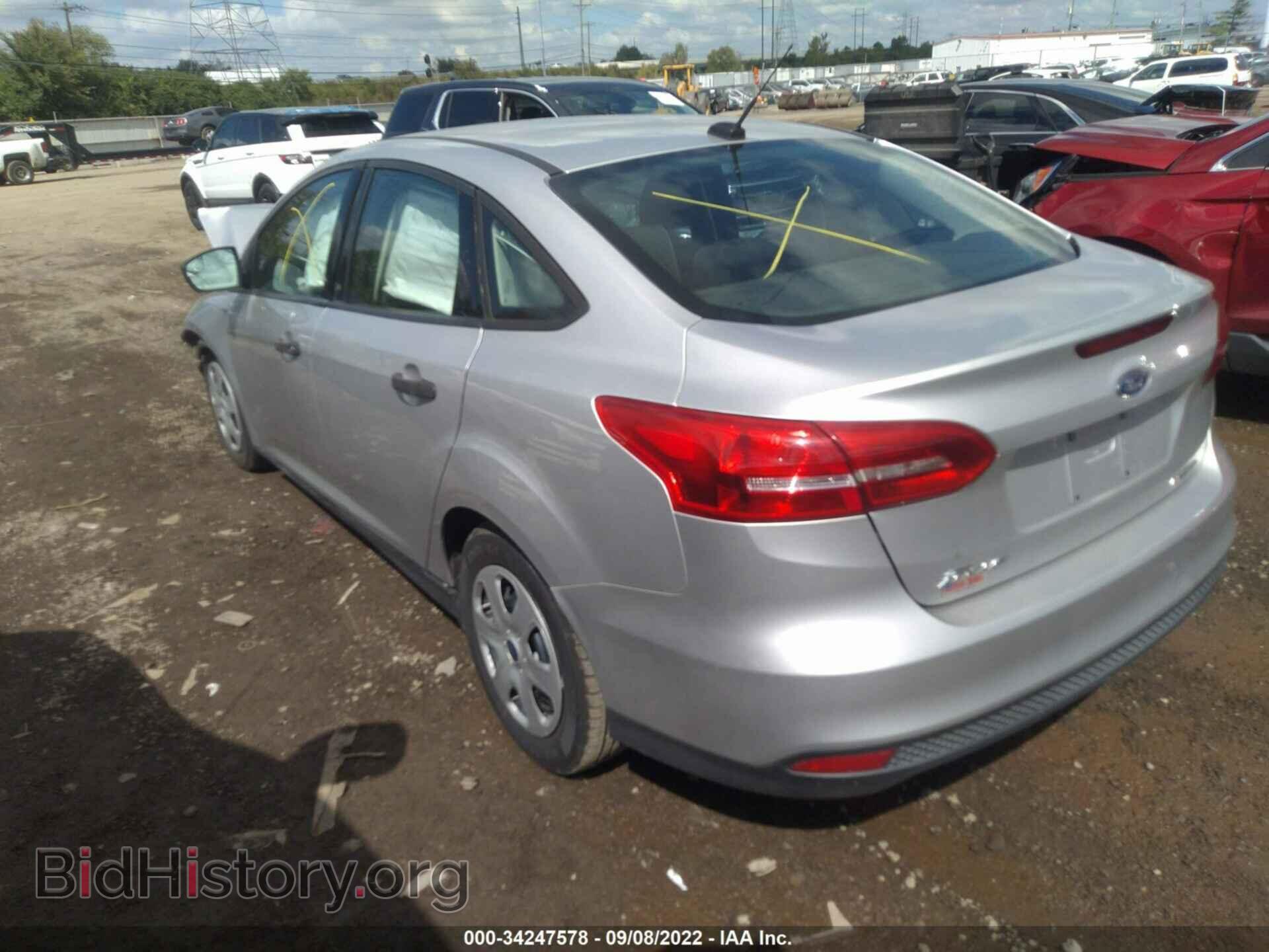 2016 FORD FOCUS - VIN: 1FADP3E24GL379303 - Фото 3