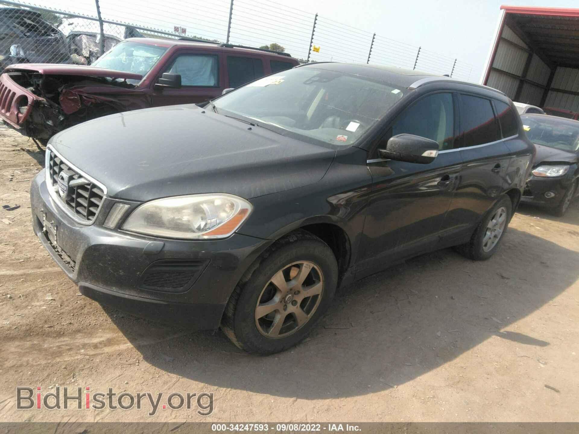 2011 VOLVO XC60 - VIN: YV4952DZ1B2152077 - Фото 2
