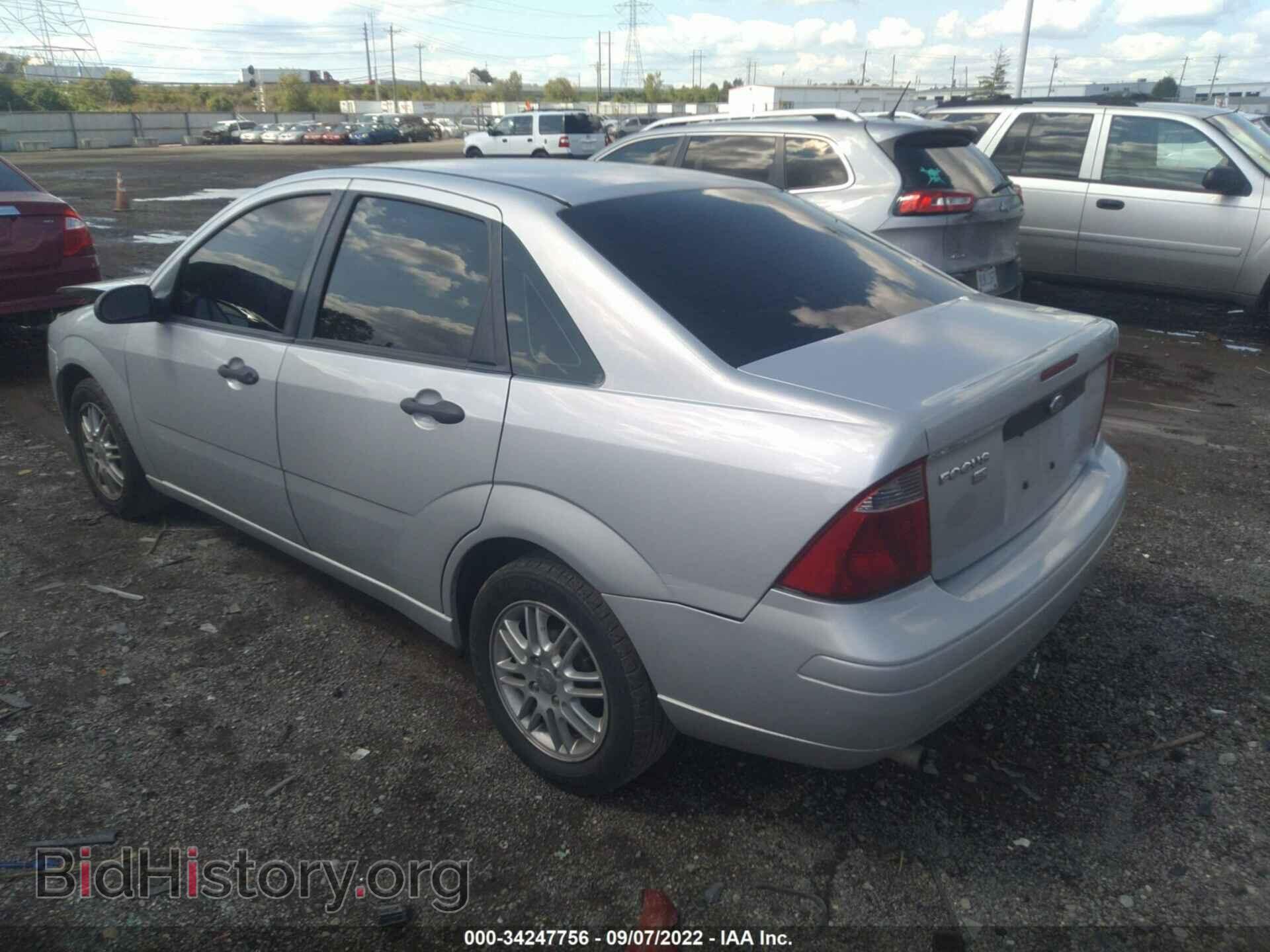 2007 FORD FOCUS - VIN: 1FAHP34N87W133768 - Фото 3