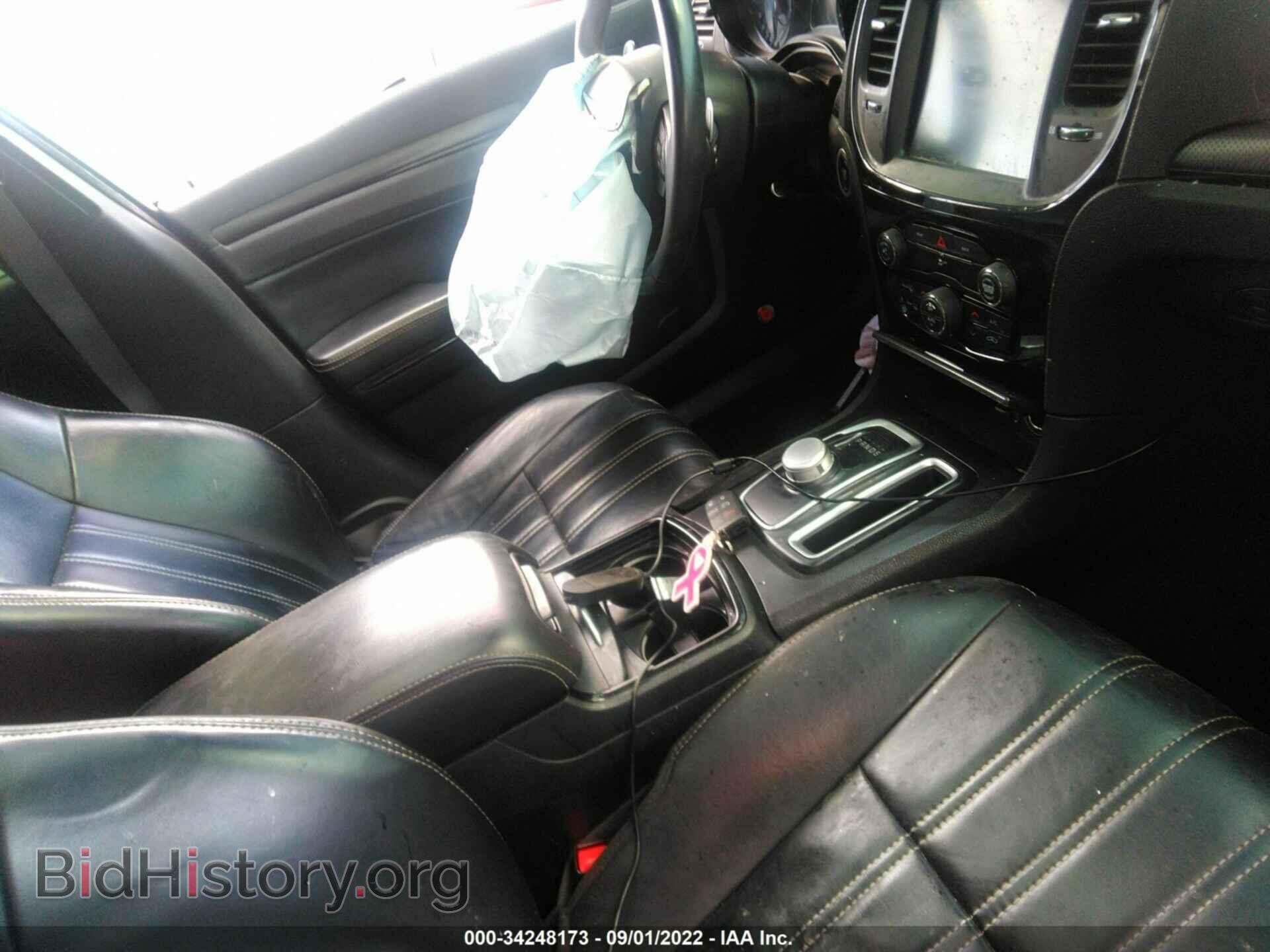 2016 CHRYSLER 300 - VIN: 2C3CCAGG8GH349351 - Фото 5