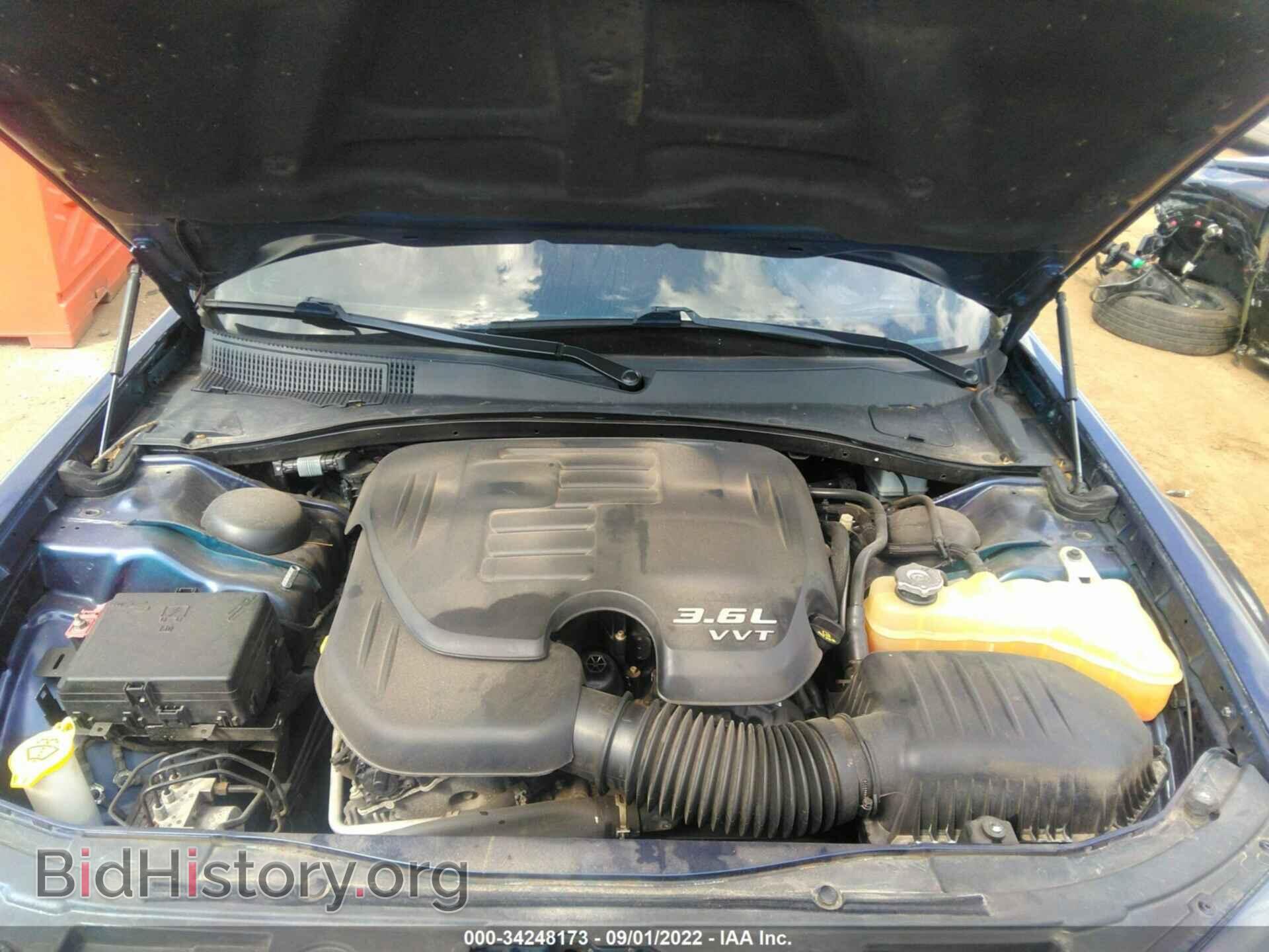 2016 CHRYSLER 300 - VIN: 2C3CCAGG8GH349351 - Фото 10