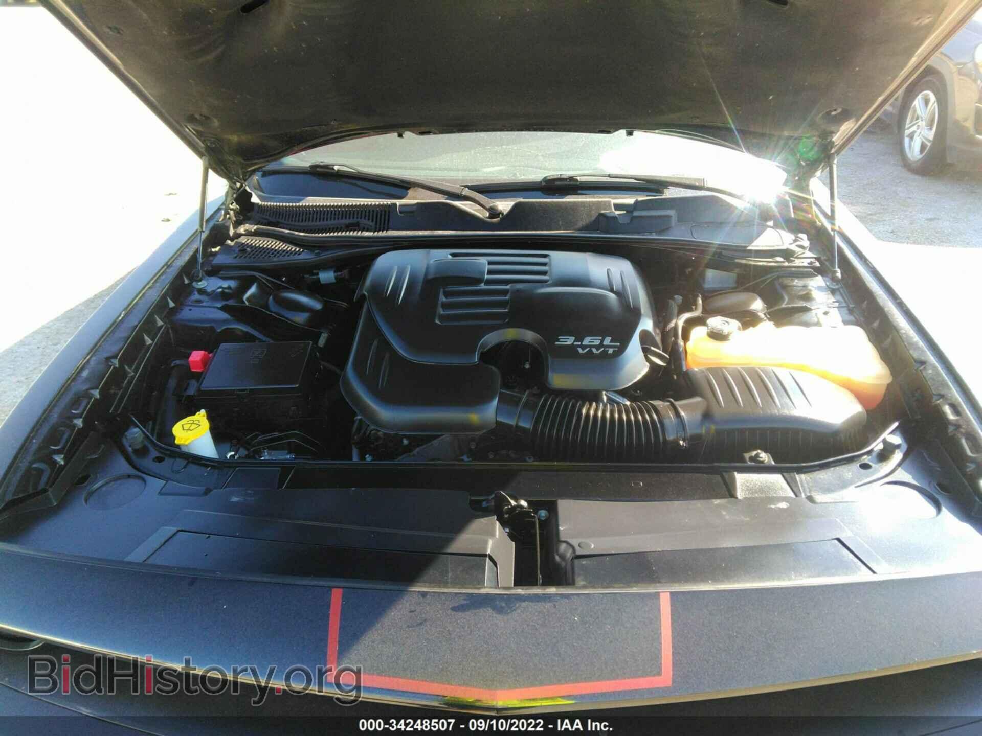 2017 DODGE CHALLENGER - VIN: 2C3CDZAG2HH560647 - Фото 9