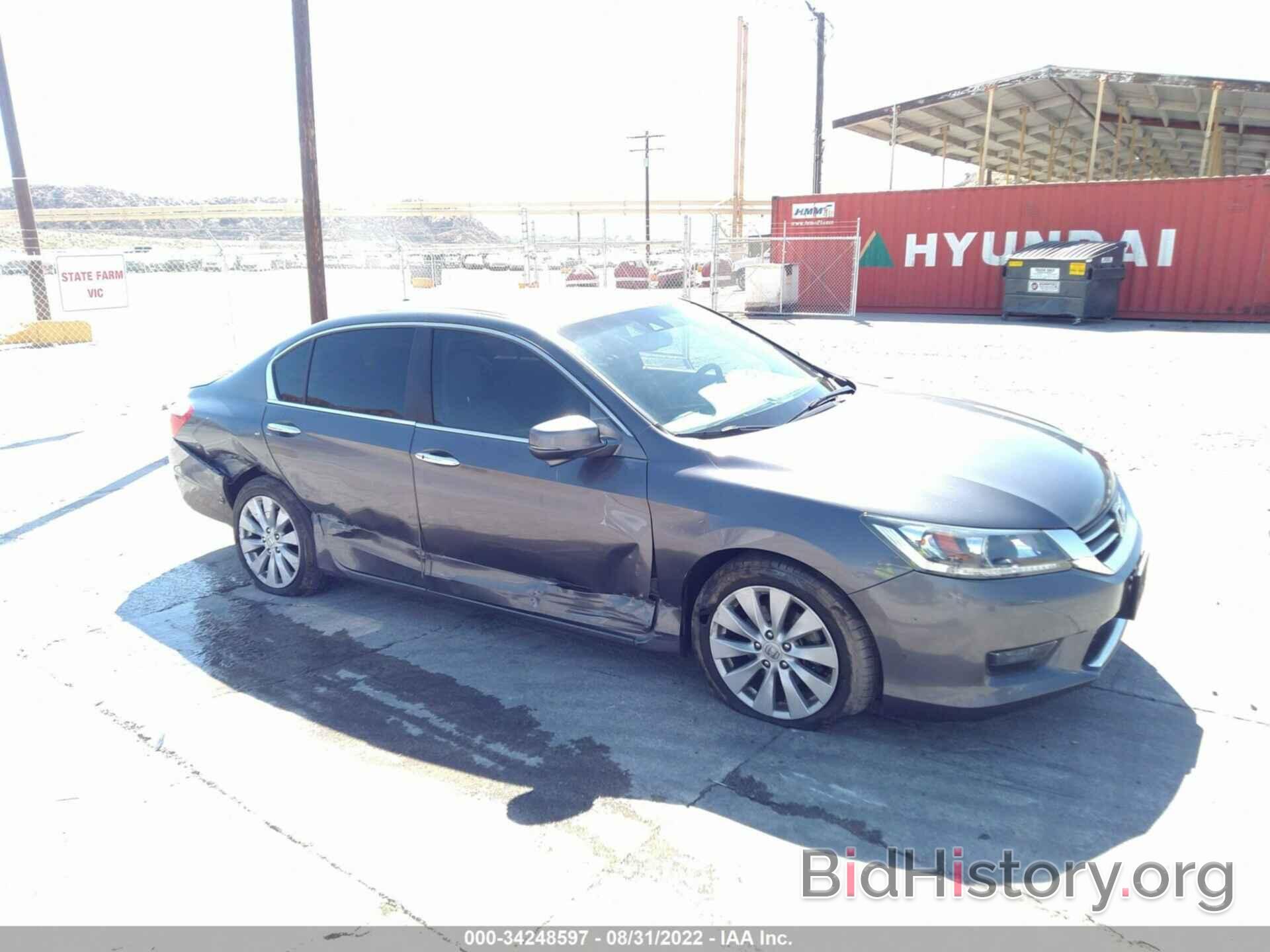 Photo 1HGCR2F83EA016403 - HONDA ACCORD SEDAN 2014