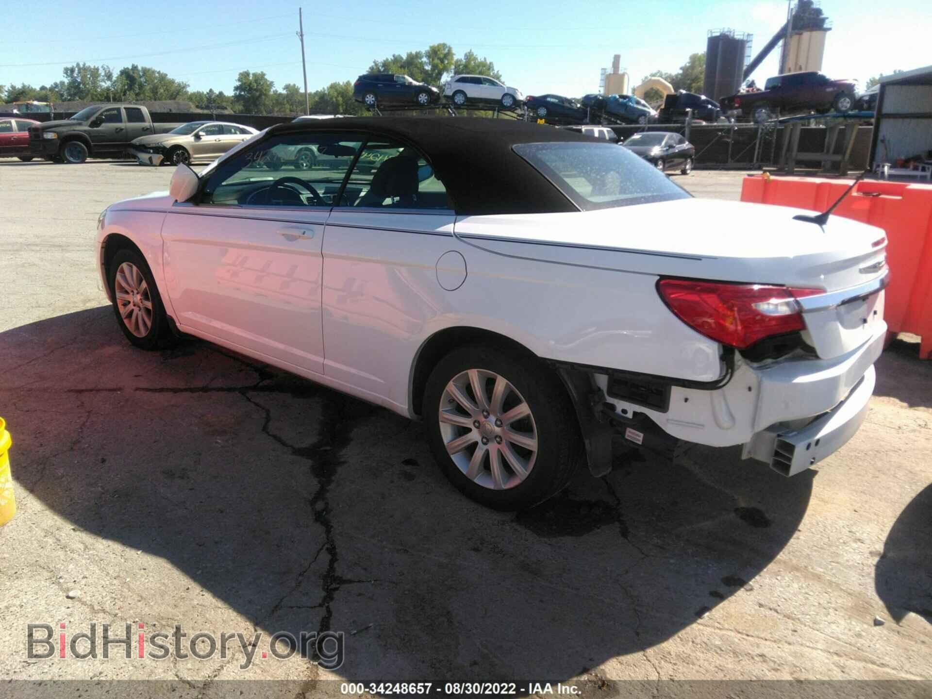 2011 CHRYSLER 200 - VIN: 1C3BC2EB5BN596884 - Фото 3