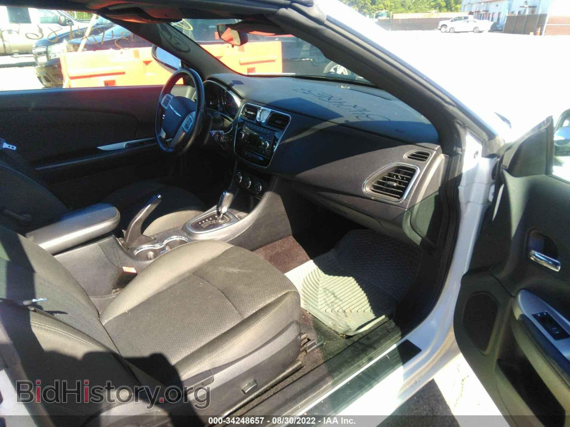 2011 CHRYSLER 200 - VIN: 1C3BC2EB5BN596884 - Фото 5