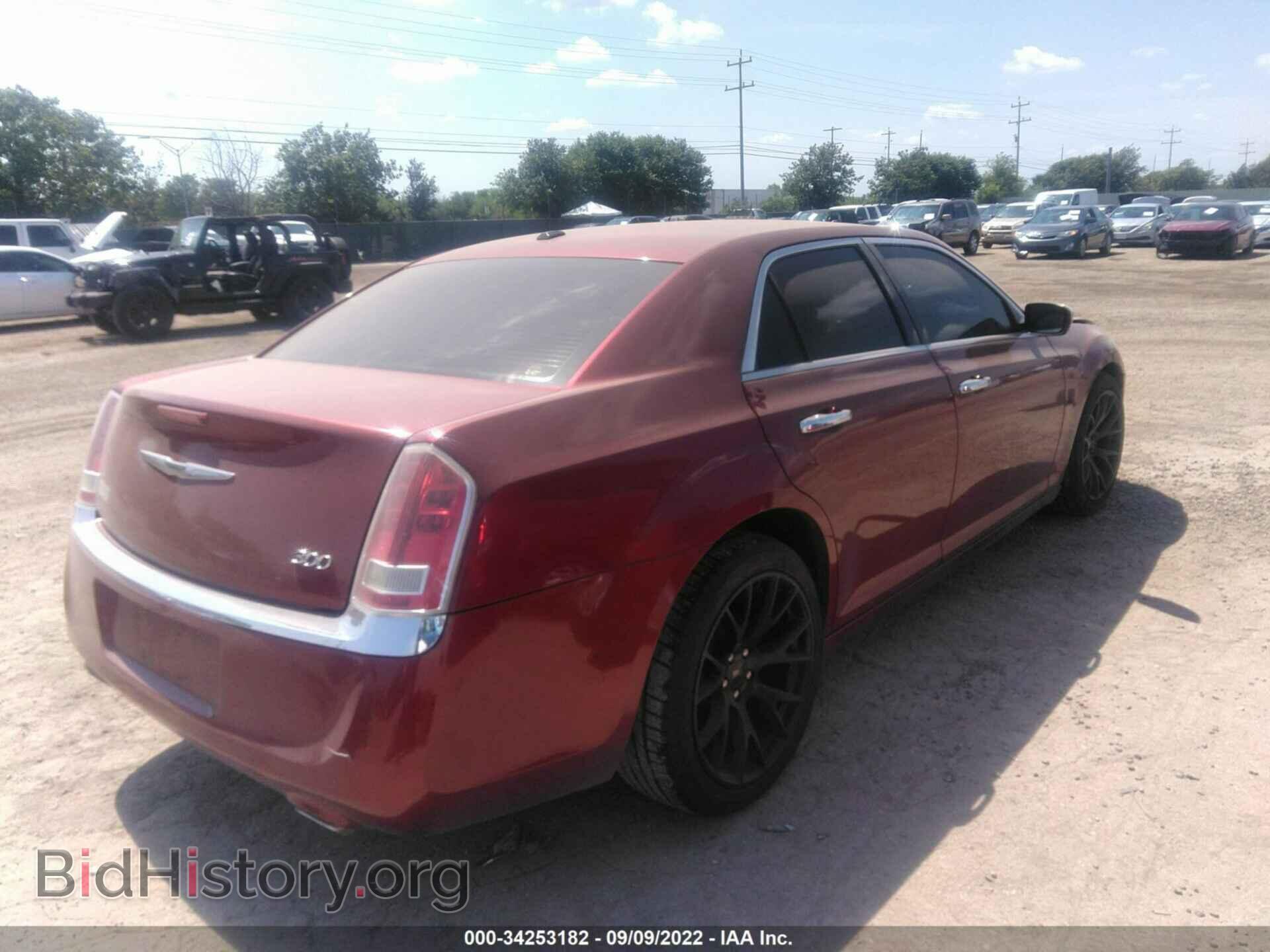 2014 CHRYSLER 300 - VIN: 2C3CCAAG6EH343196 - Фото 4