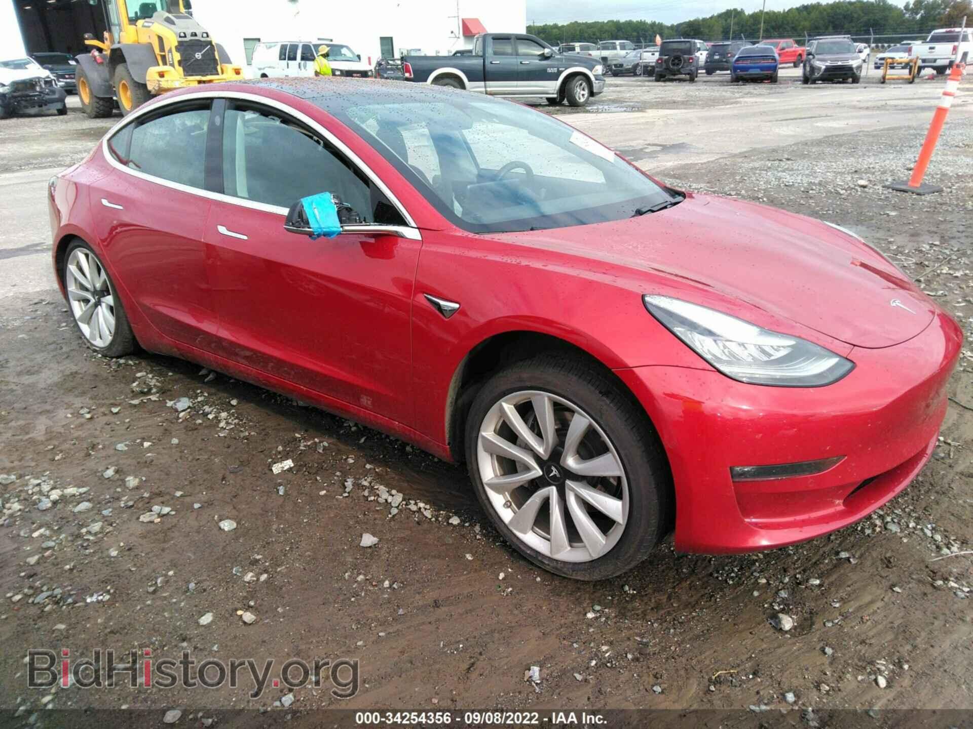 Фотография 5YJ3E1EB2JF121548 - TESLA MODEL 3 2018